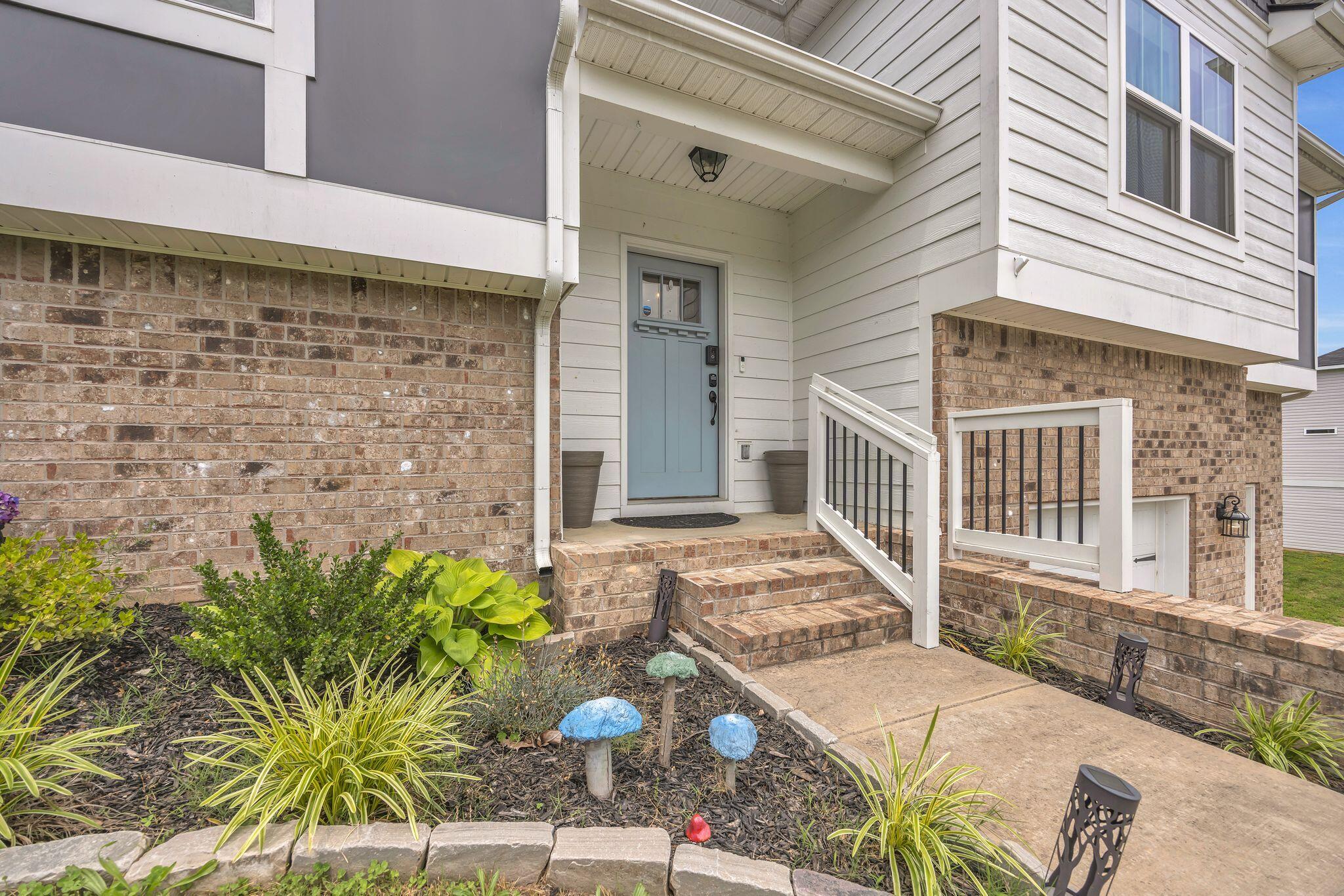 610 Hatch Trail