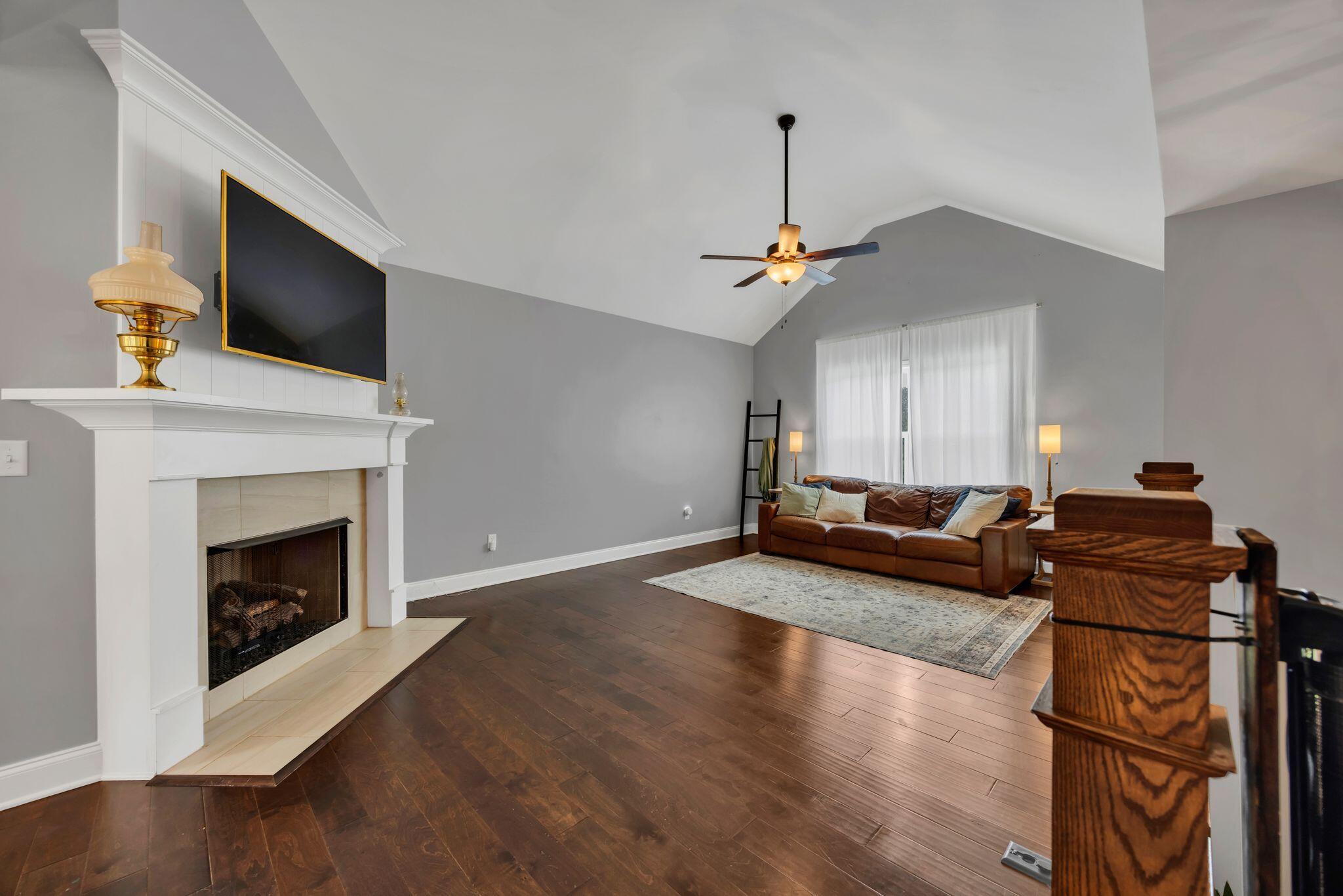 610 Hatch Trail
