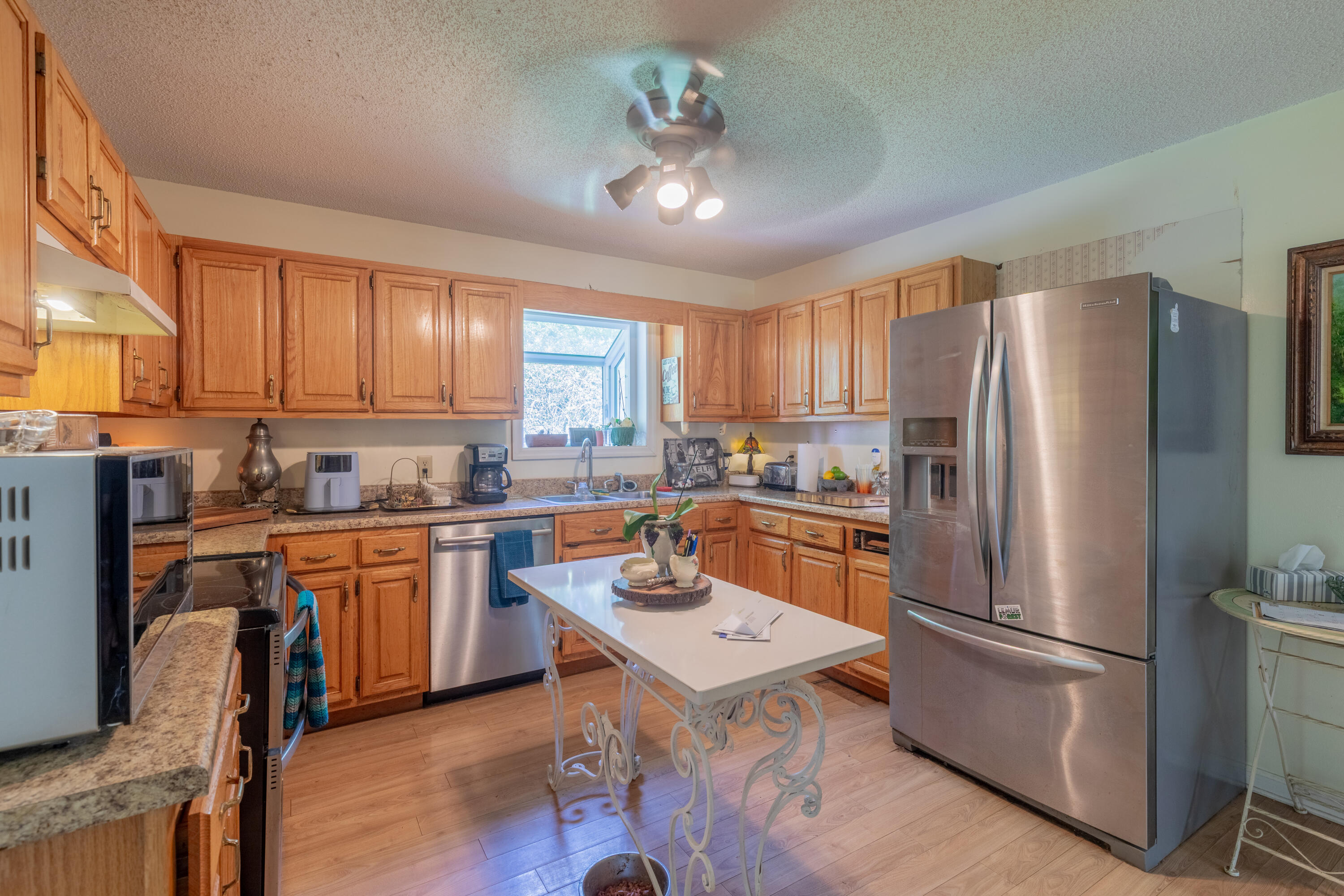 6023 Morning Glory Drive