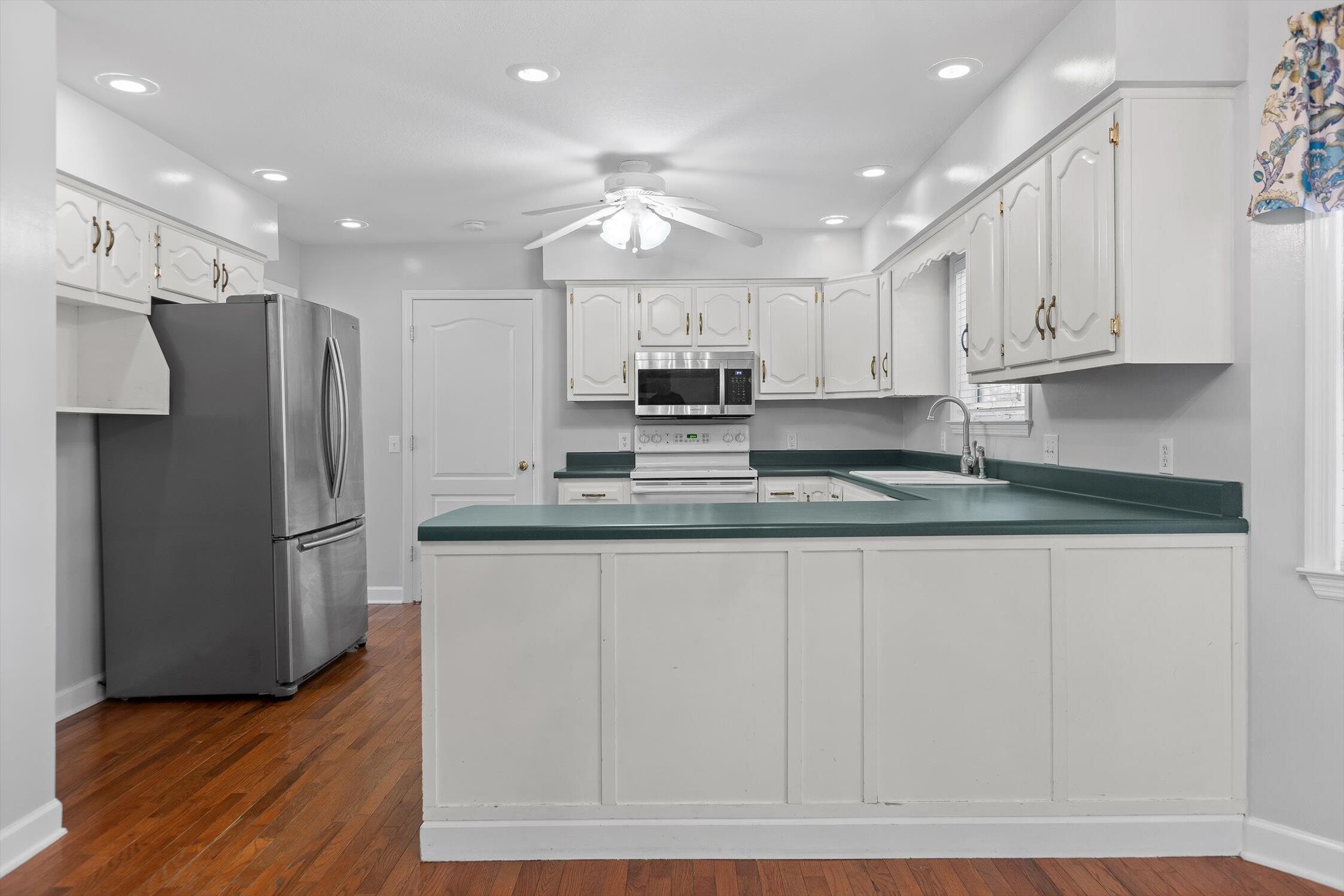 8512 Brandermill Lane