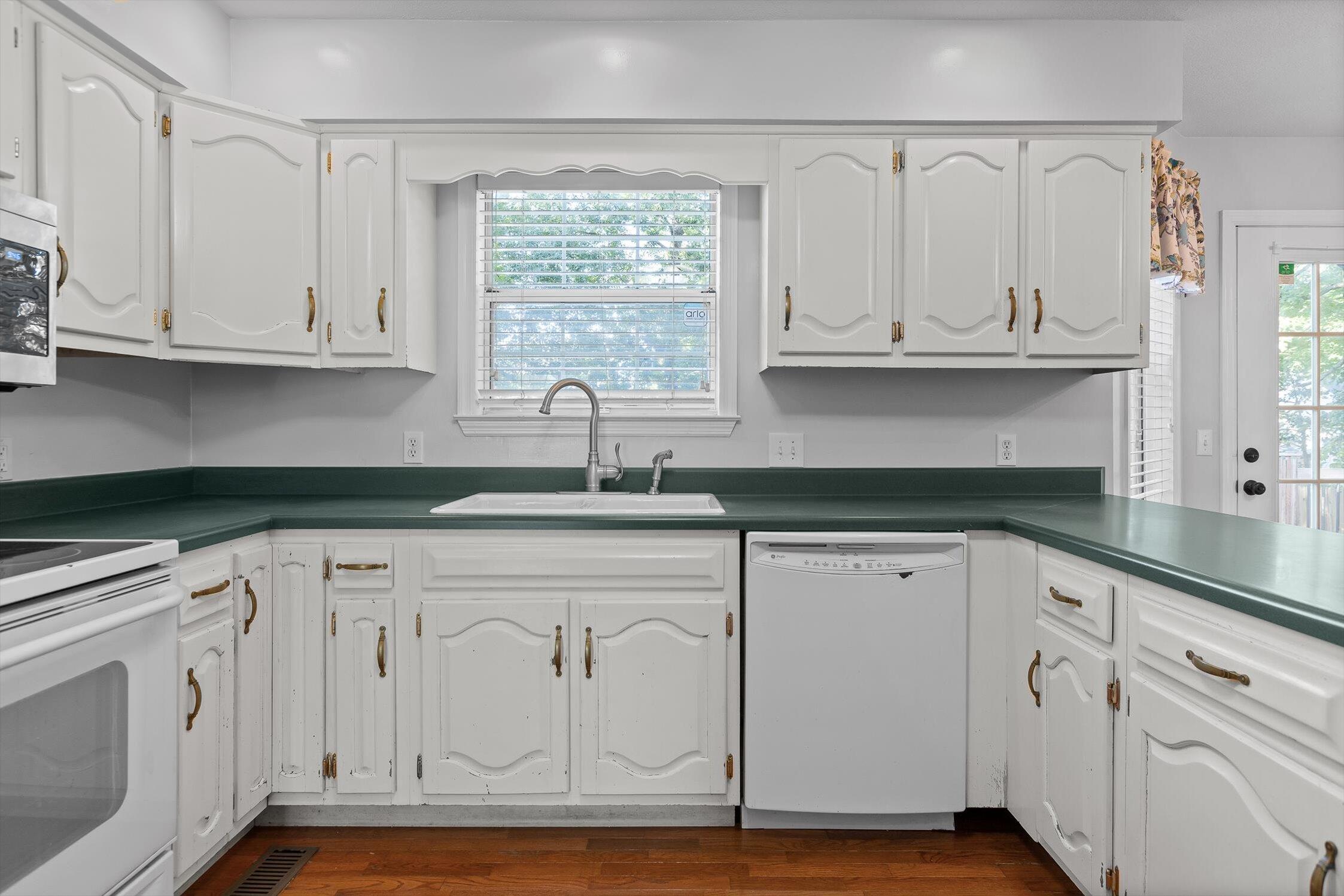 8512 Brandermill Lane