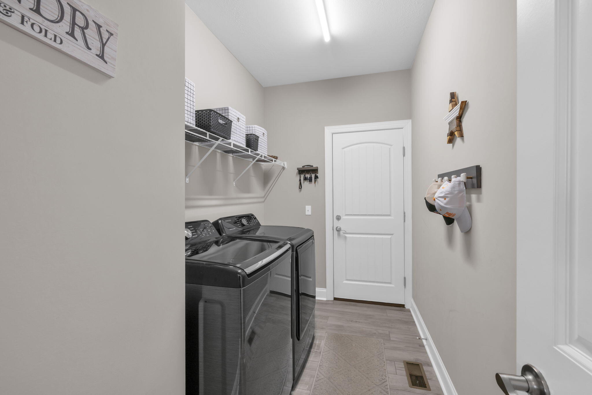 6084 Breezy Hollow Lane