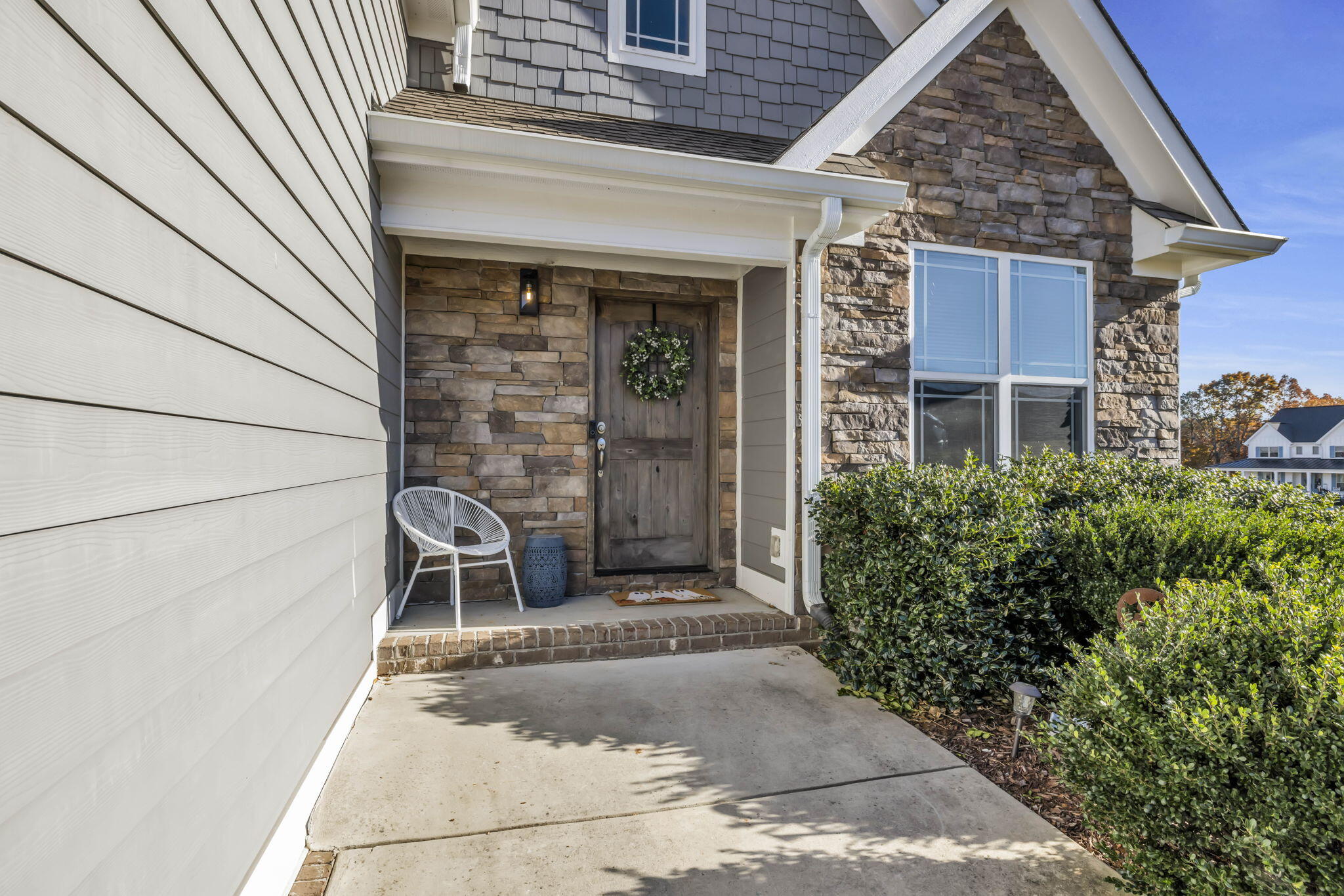 6084 Breezy Hollow Lane