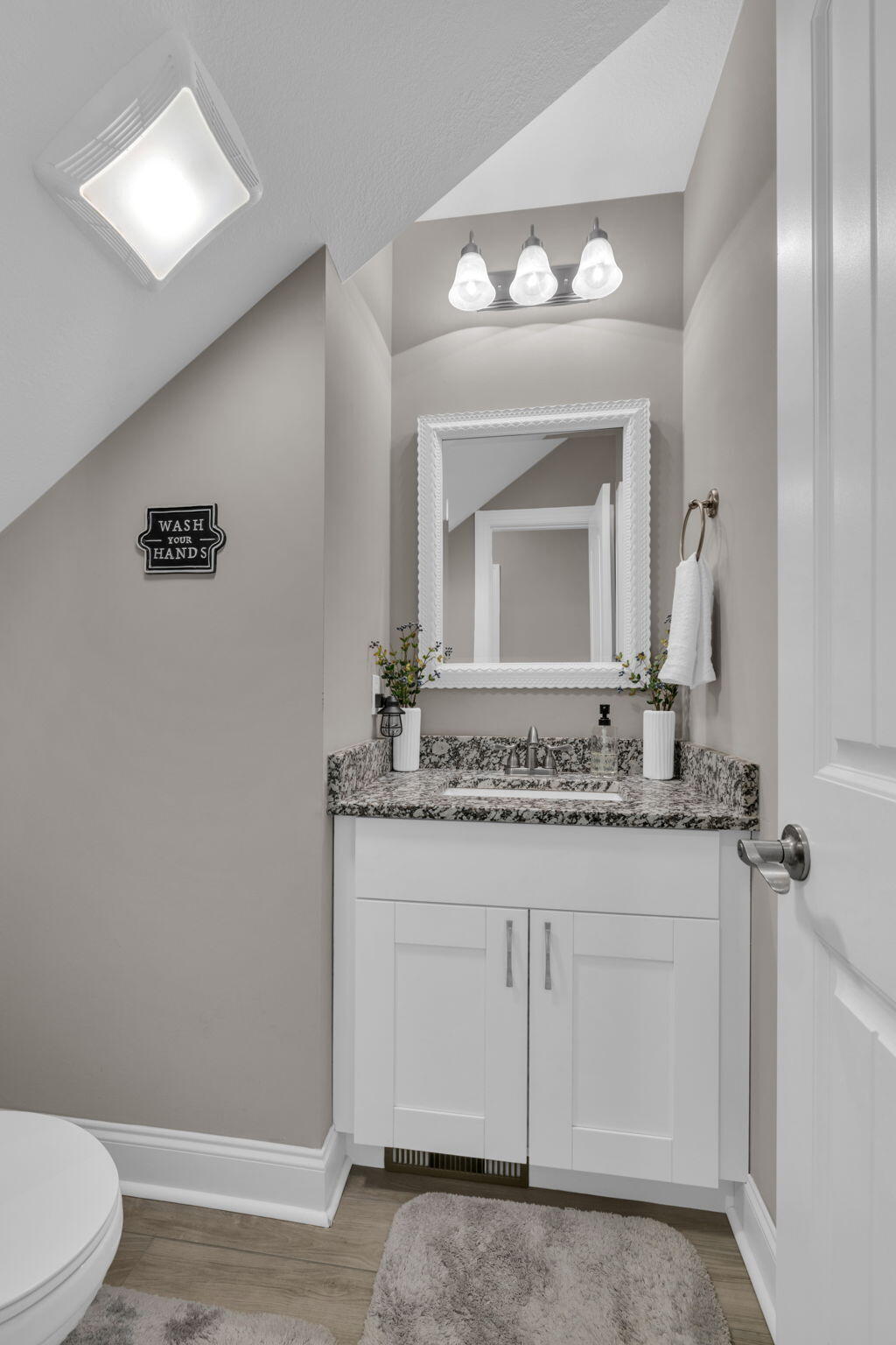 6084 Breezy Hollow Lane