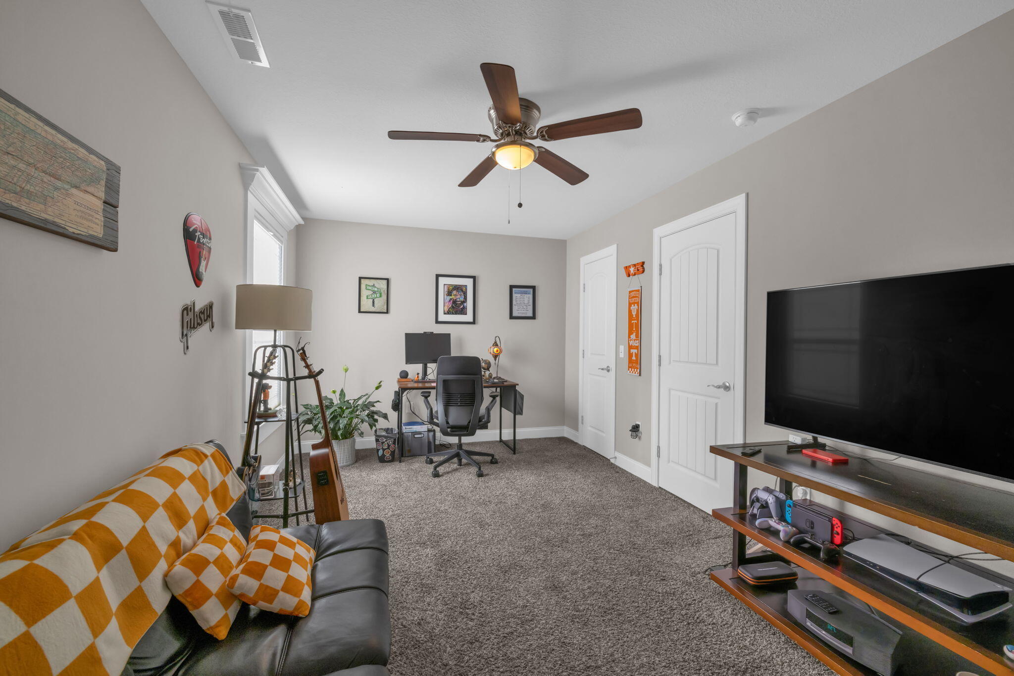 6084 Breezy Hollow Lane