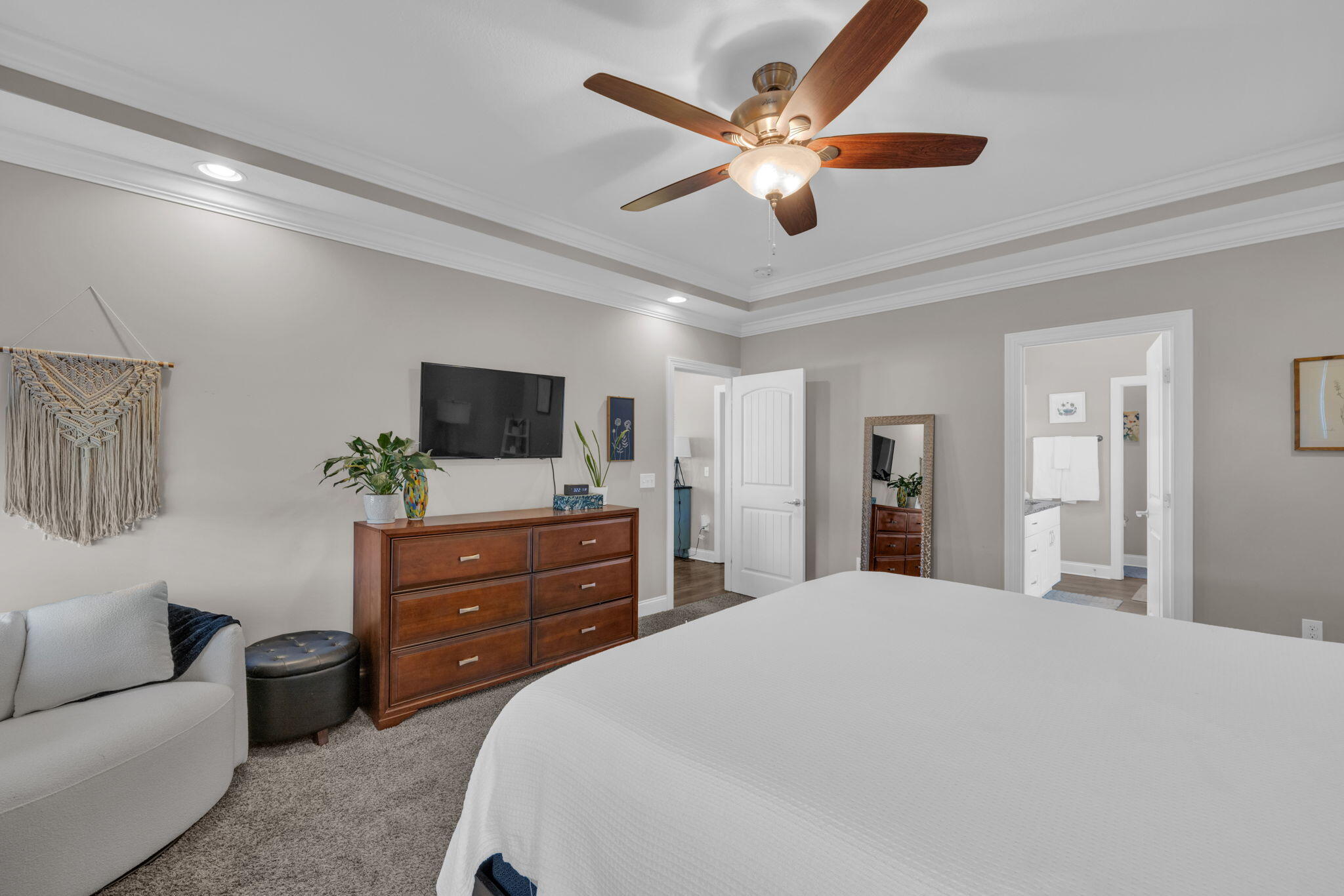 6084 Breezy Hollow Lane