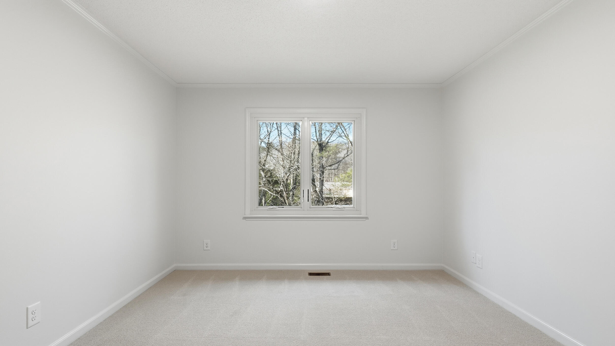 755 Golf View Drive NW