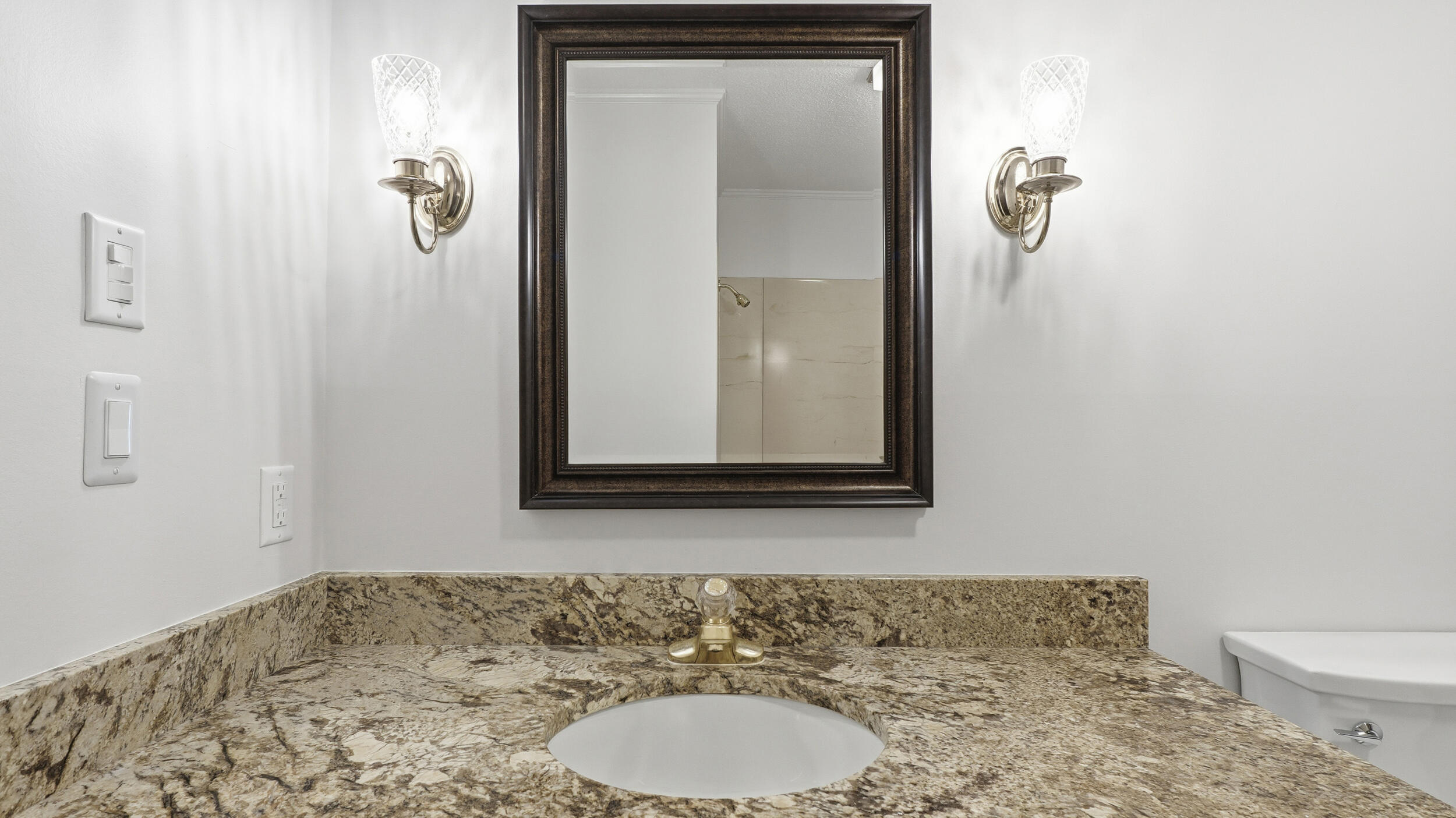 755 Golf View Drive NW