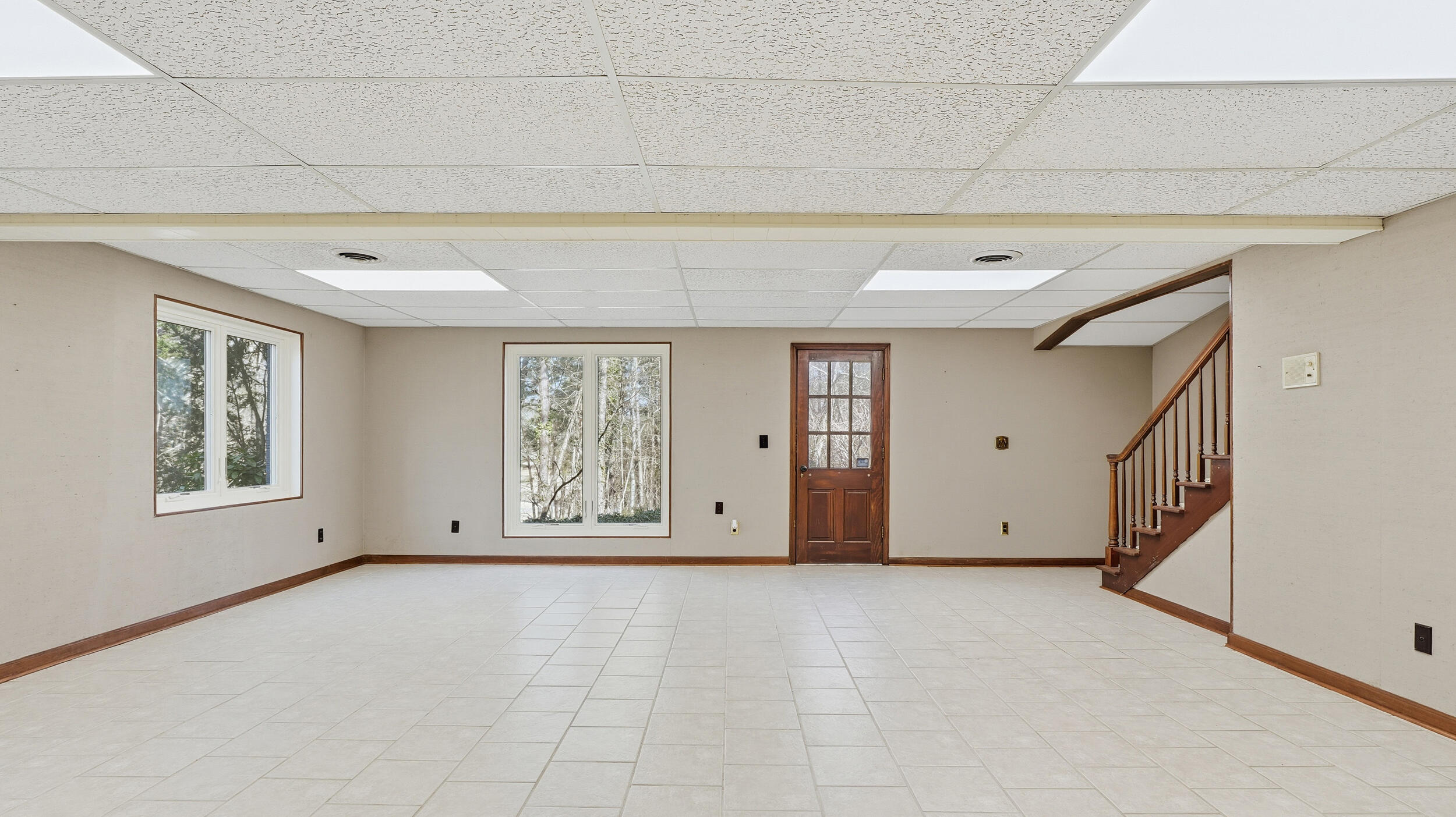 755 Golf View Drive NW