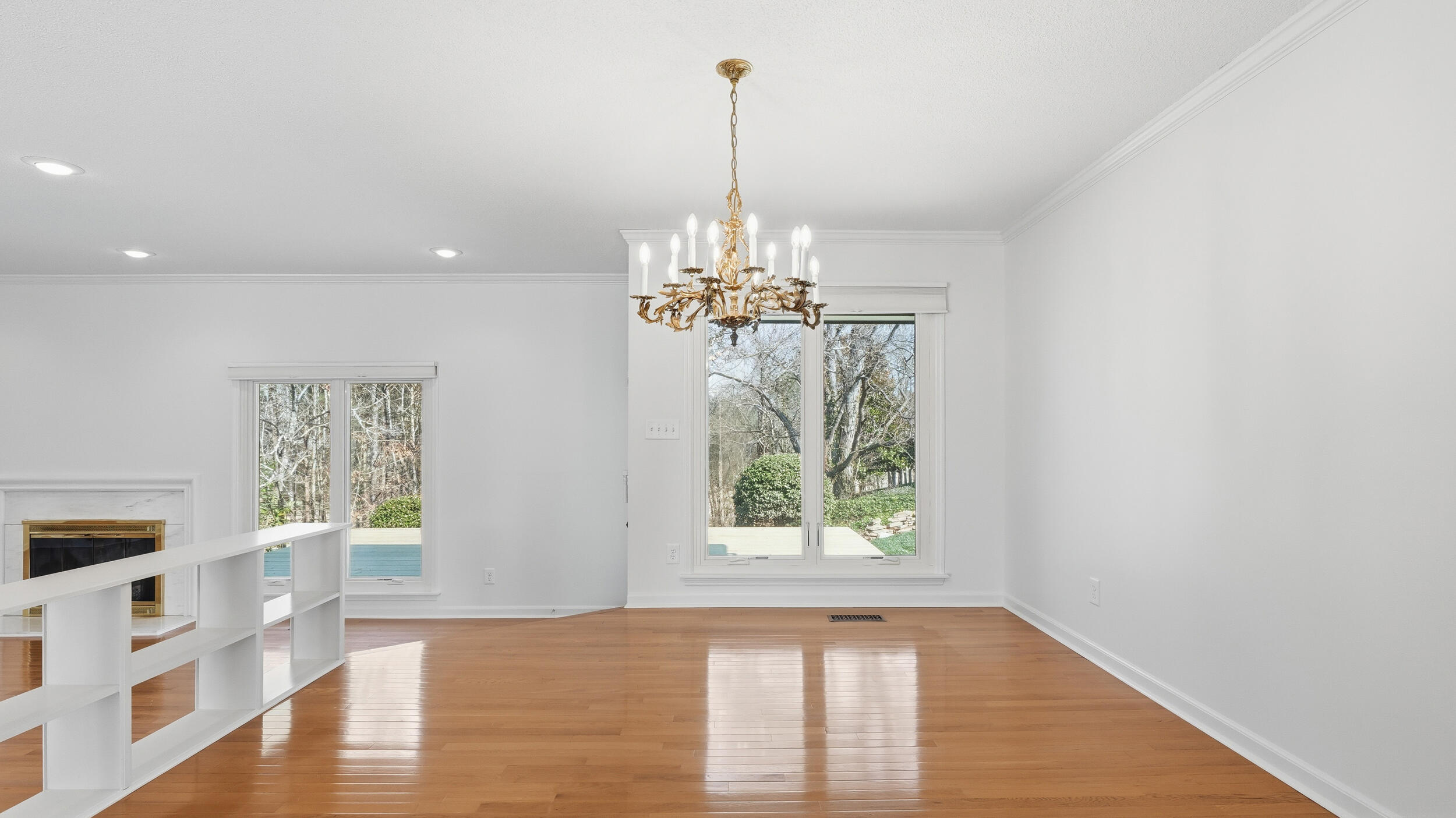 755 Golf View Drive NW