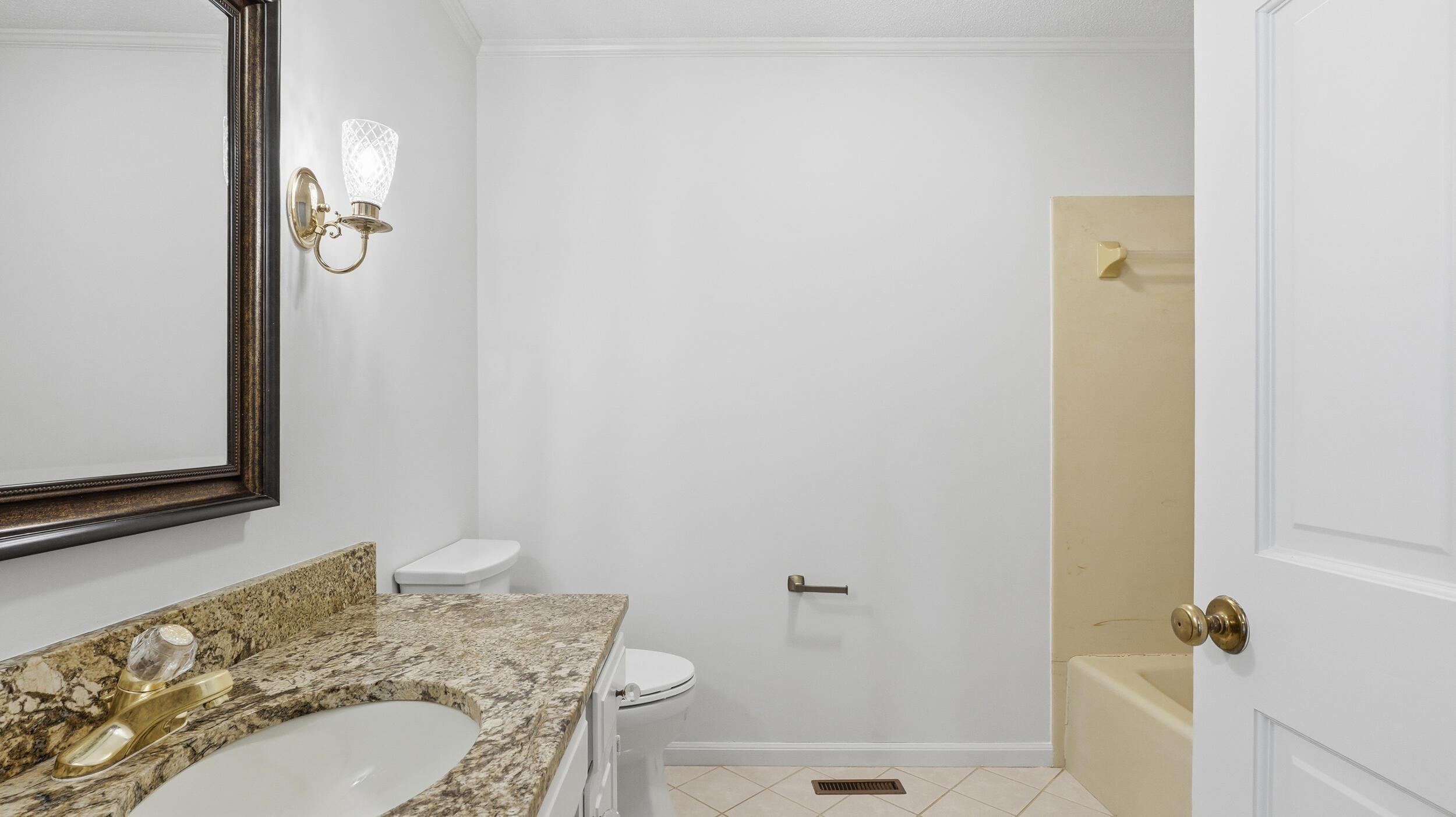 755 Golf View Drive NW