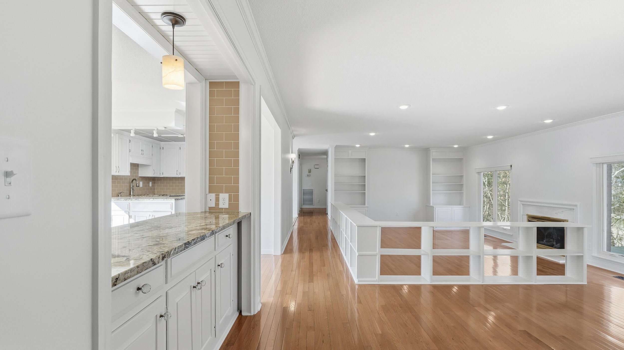 755 Golf View Drive NW