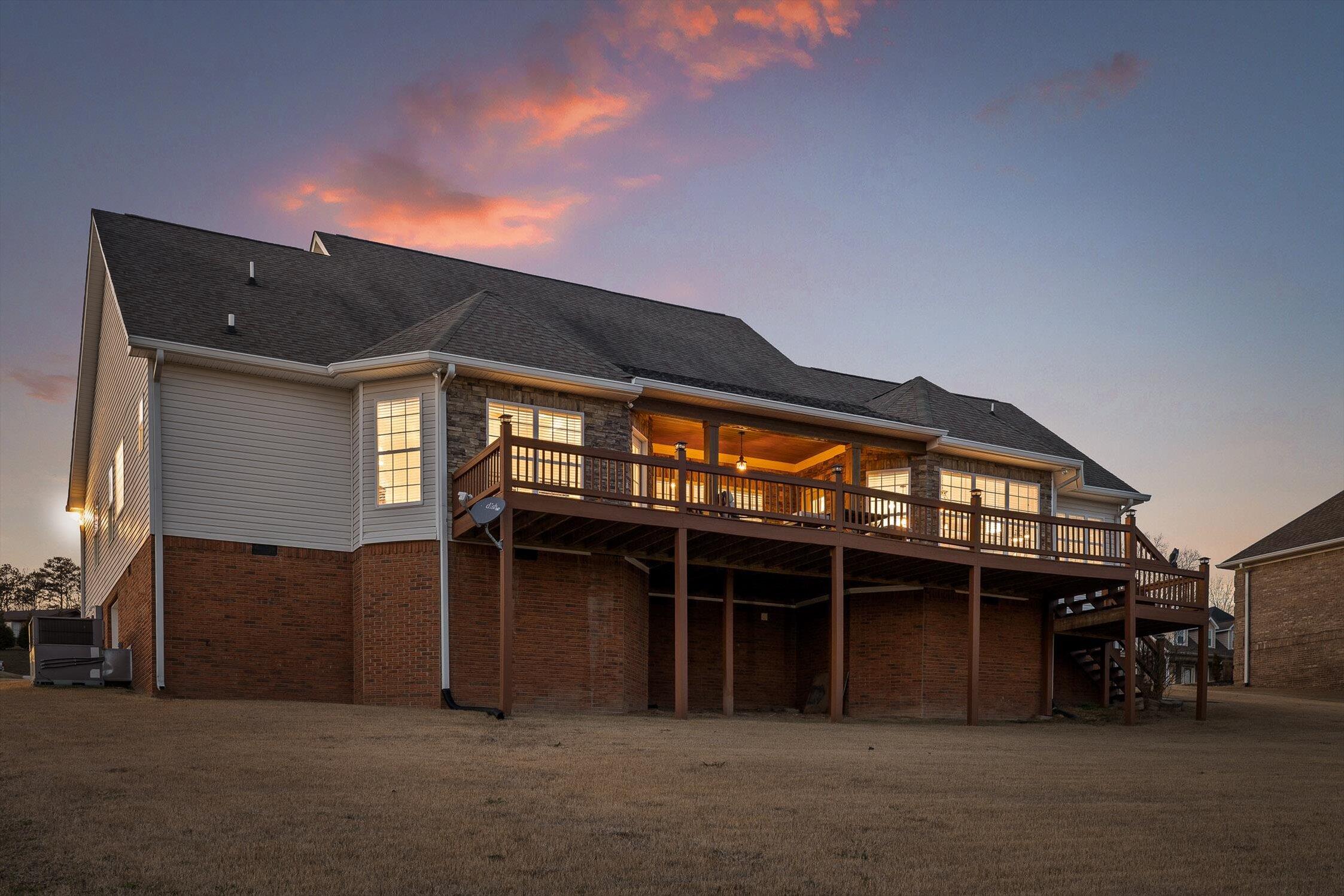 140 Thorncrest Drive