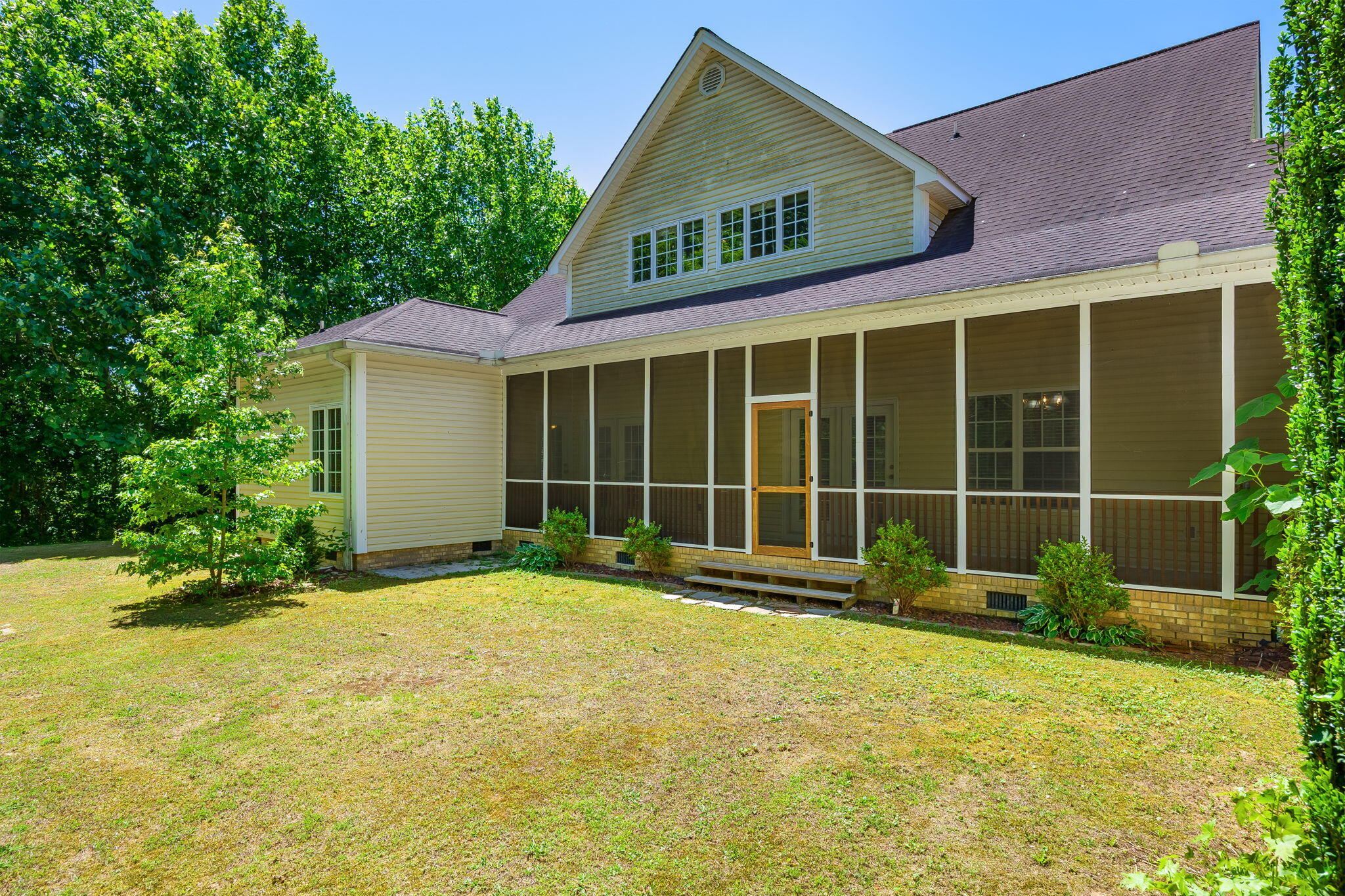 8970 Daisy Dallas Road