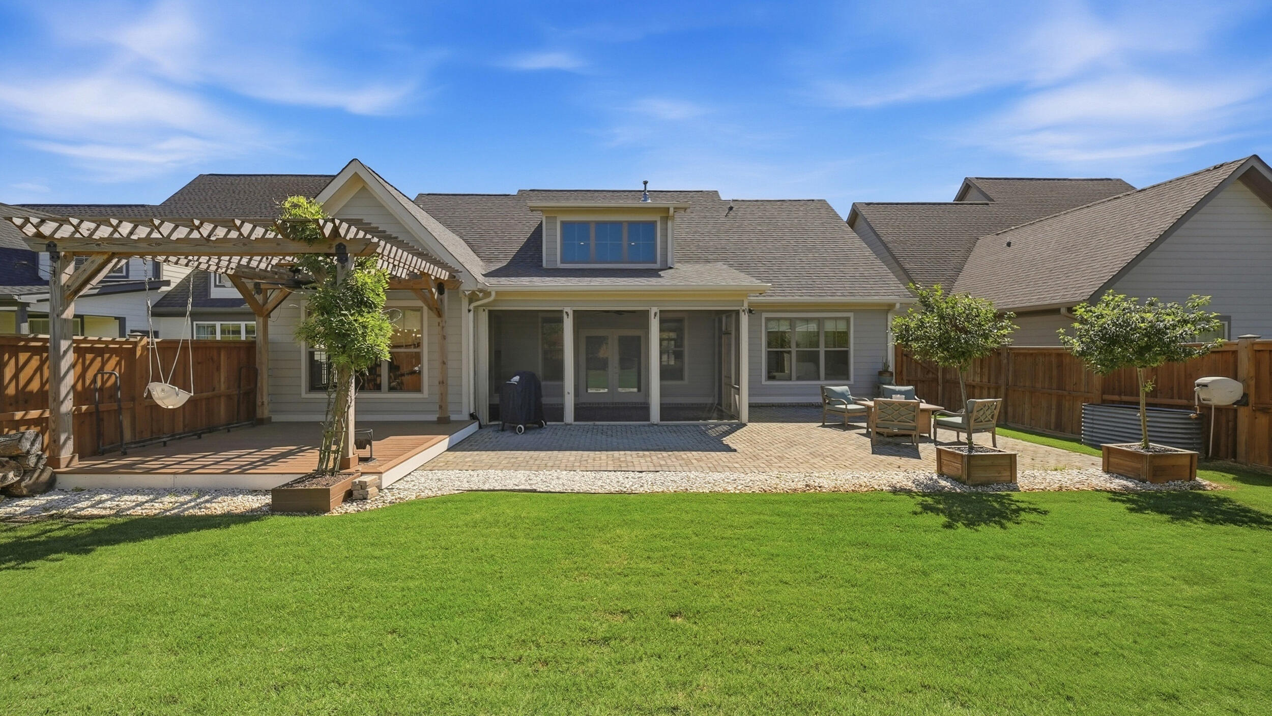 10607 Flicker Way
