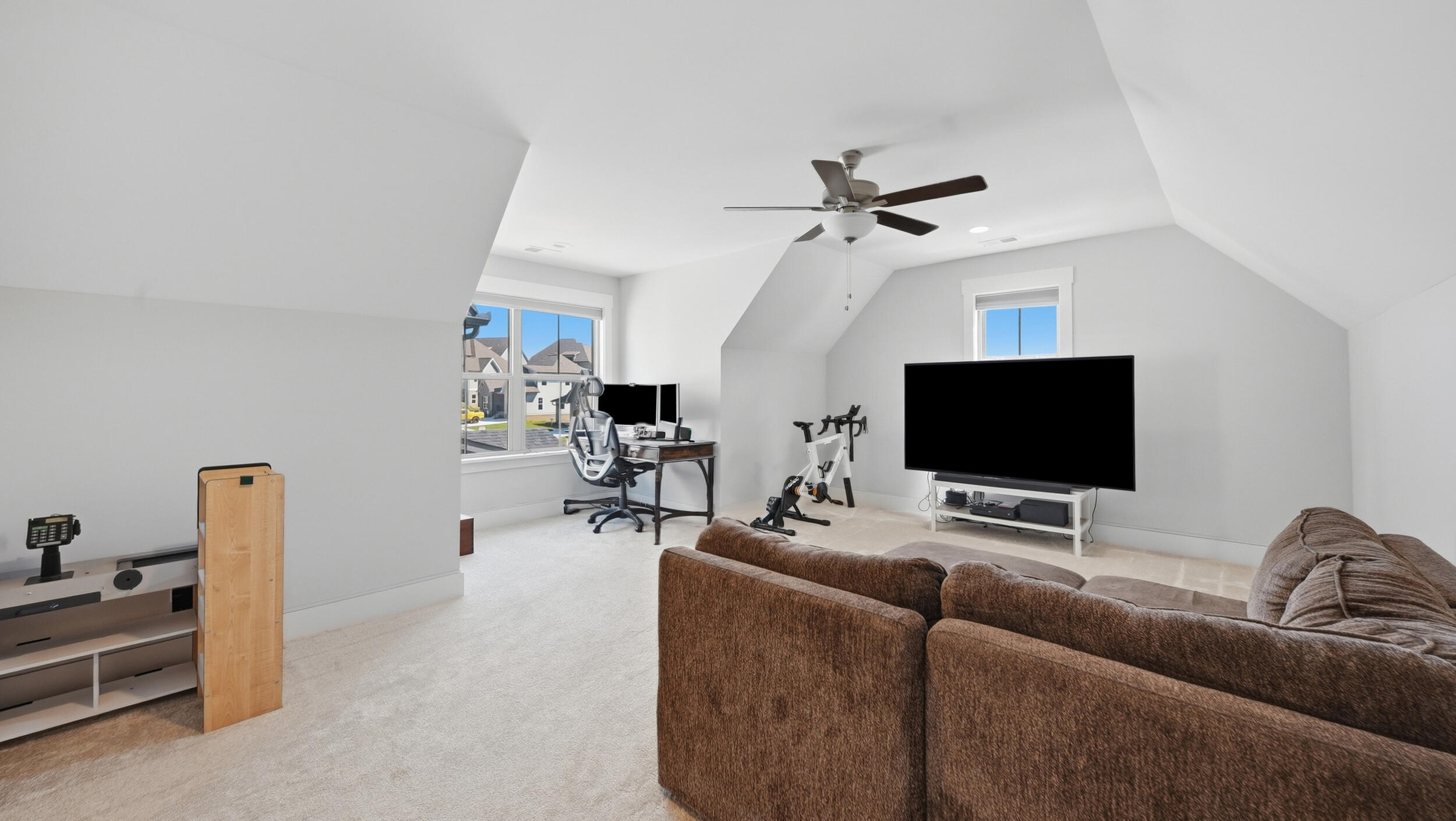 10607 Flicker Way