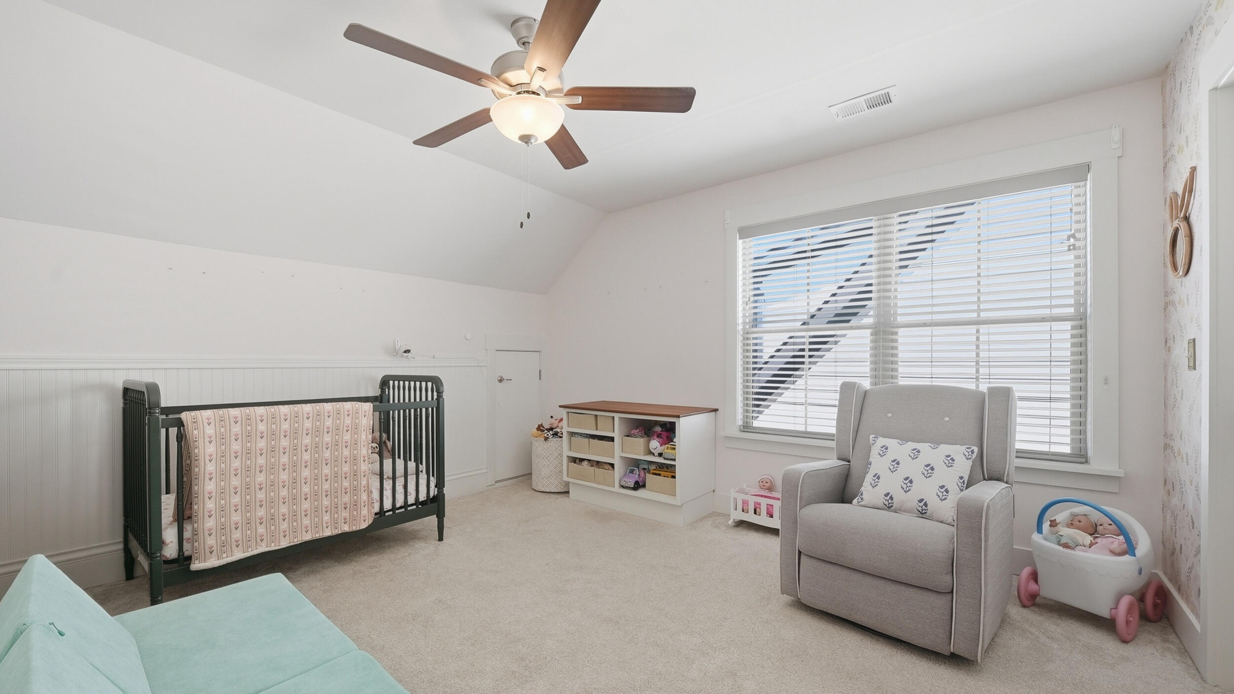 10607 Flicker Way