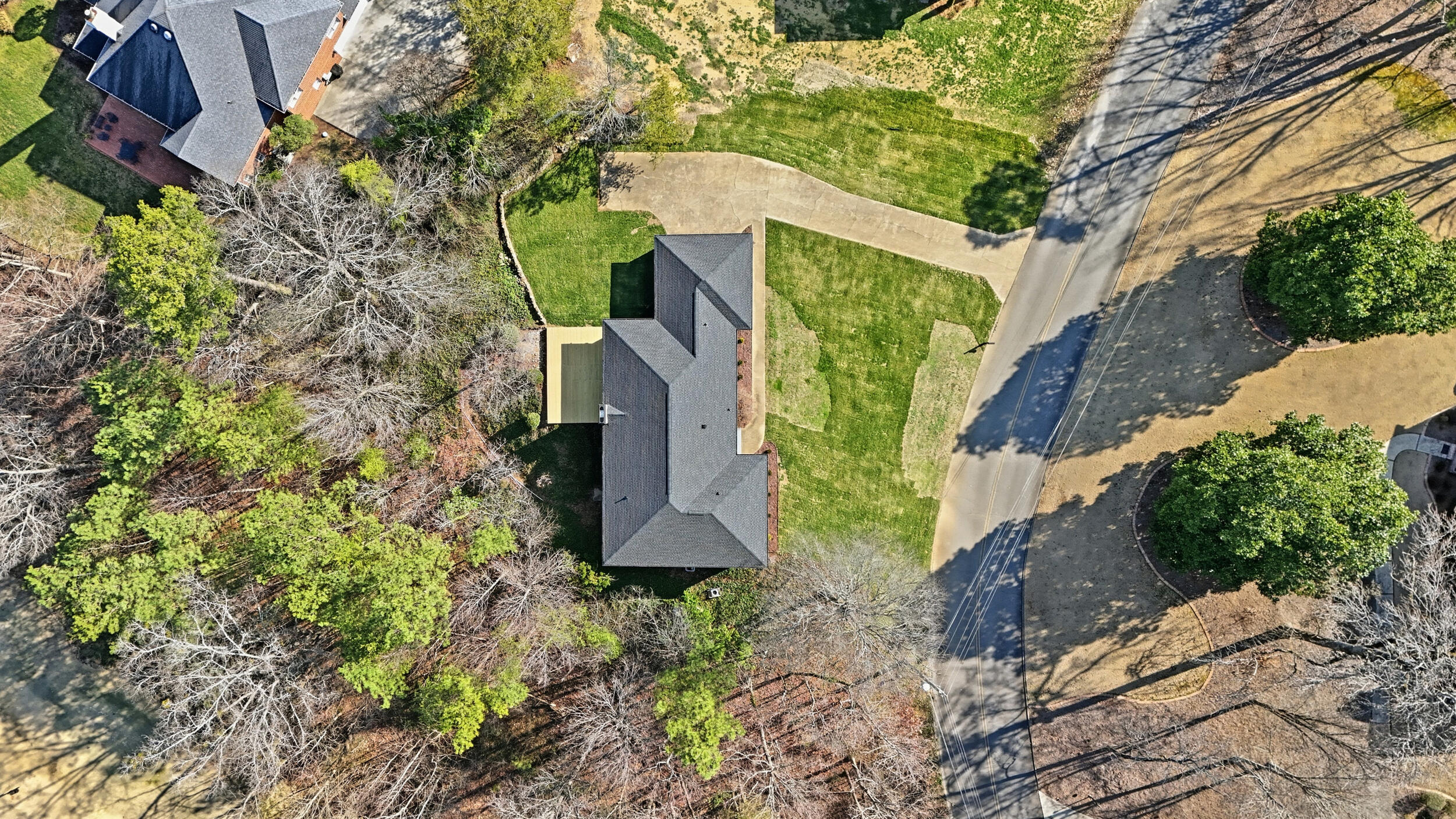 755 Golf View Drive NW