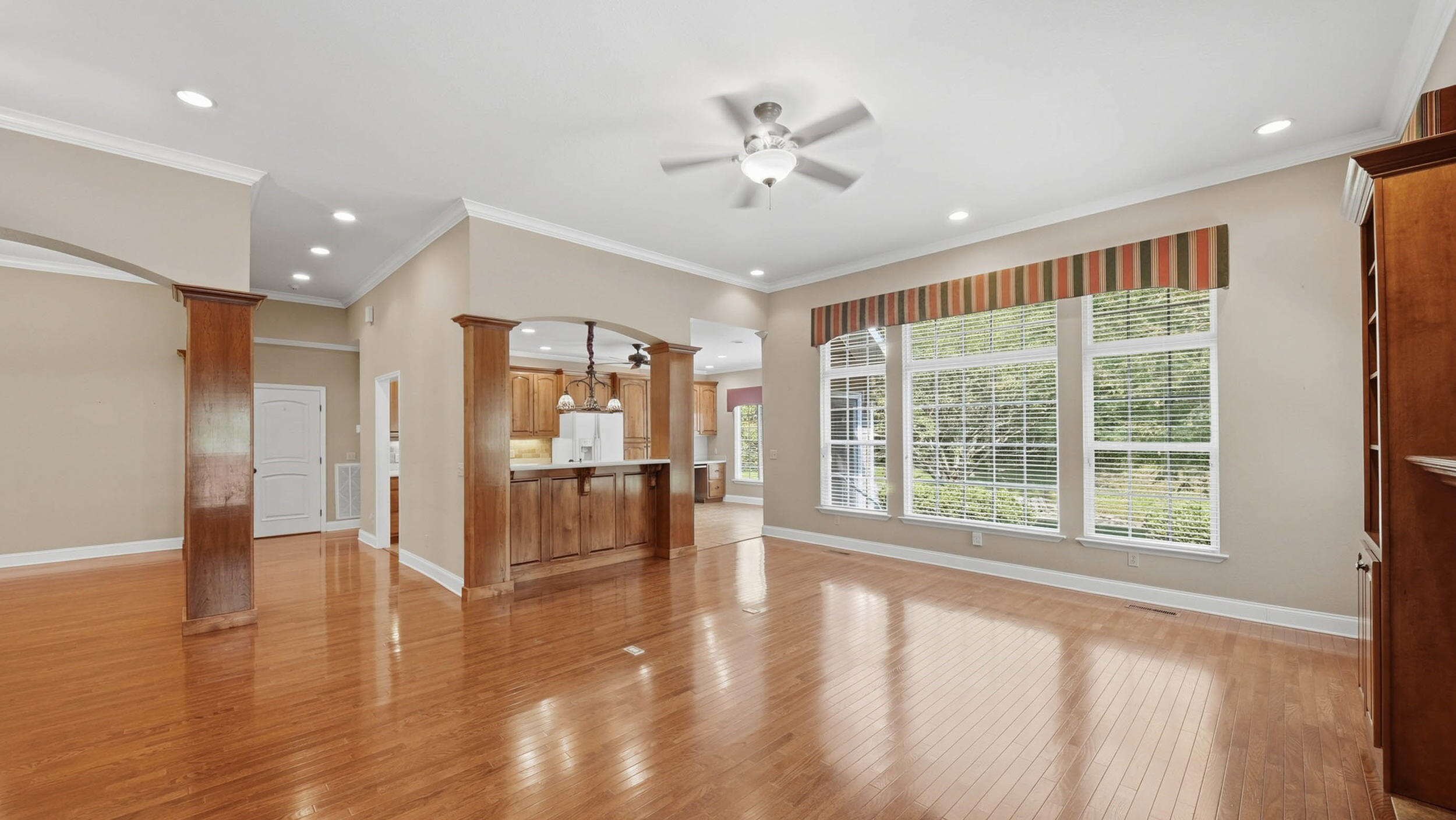 12200 Tobacco Road