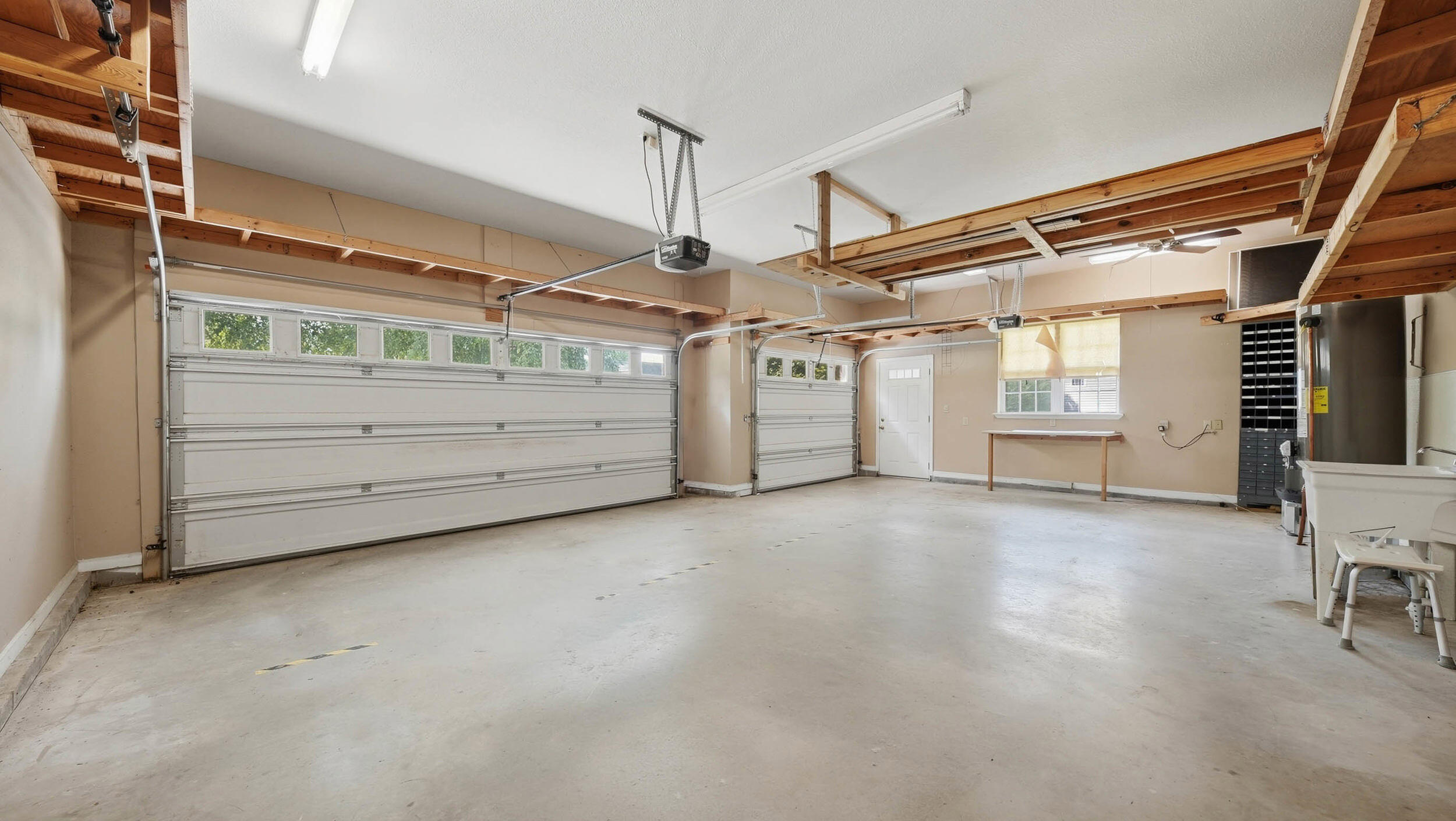 12200 Tobacco Road