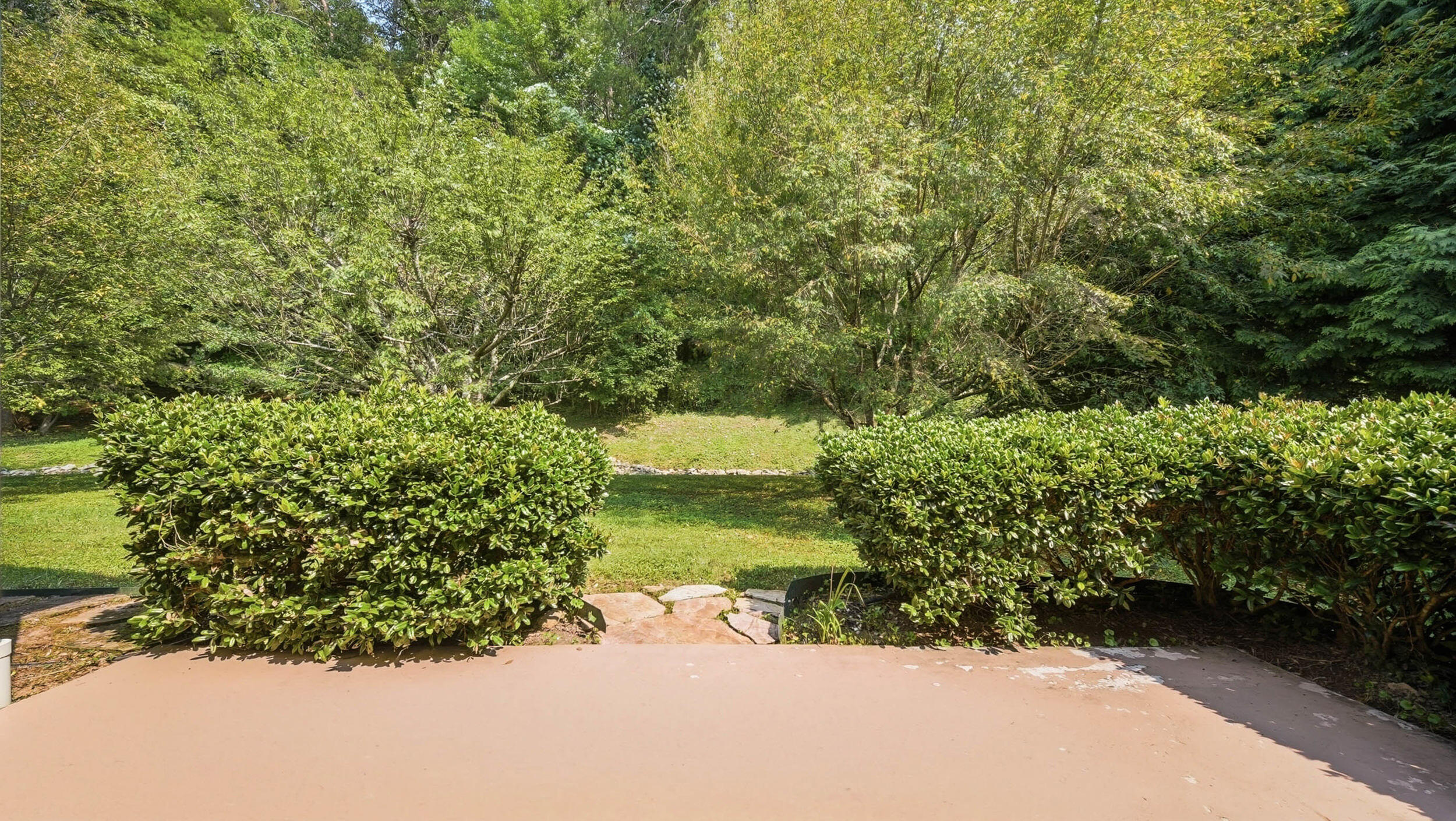 12200 Tobacco Road