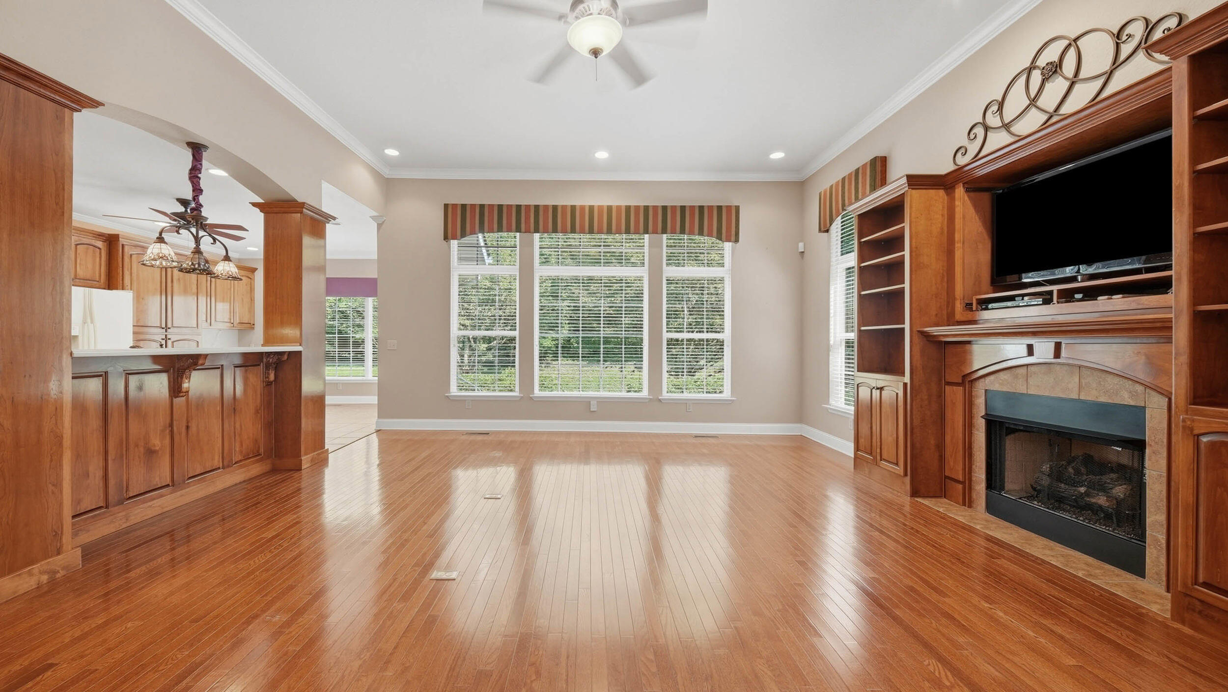 12200 Tobacco Road