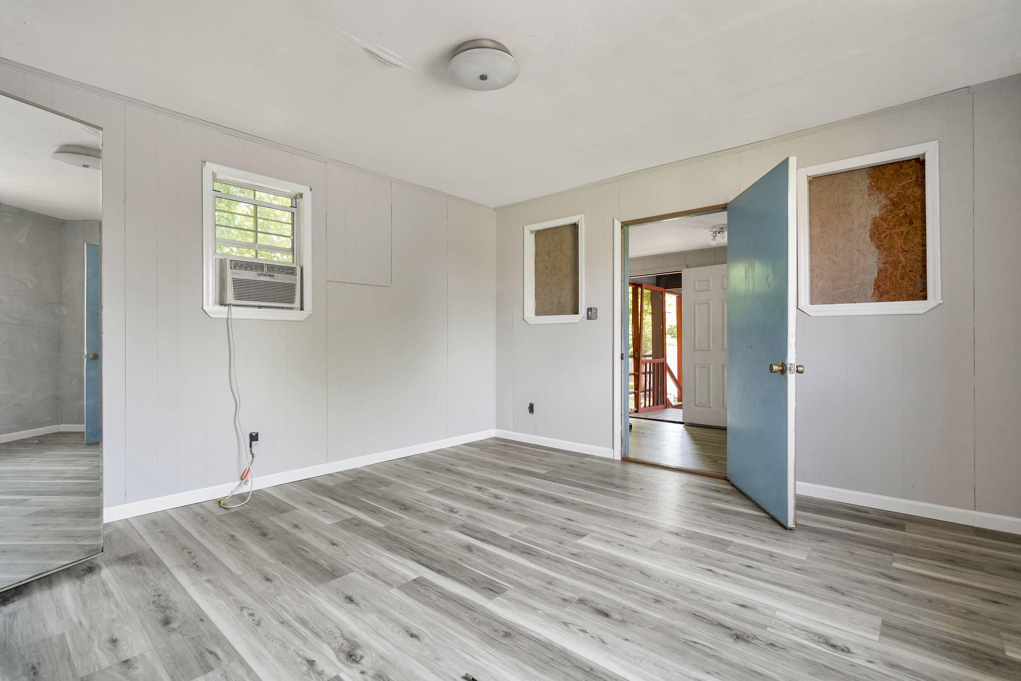 3615 Ridgeside Road