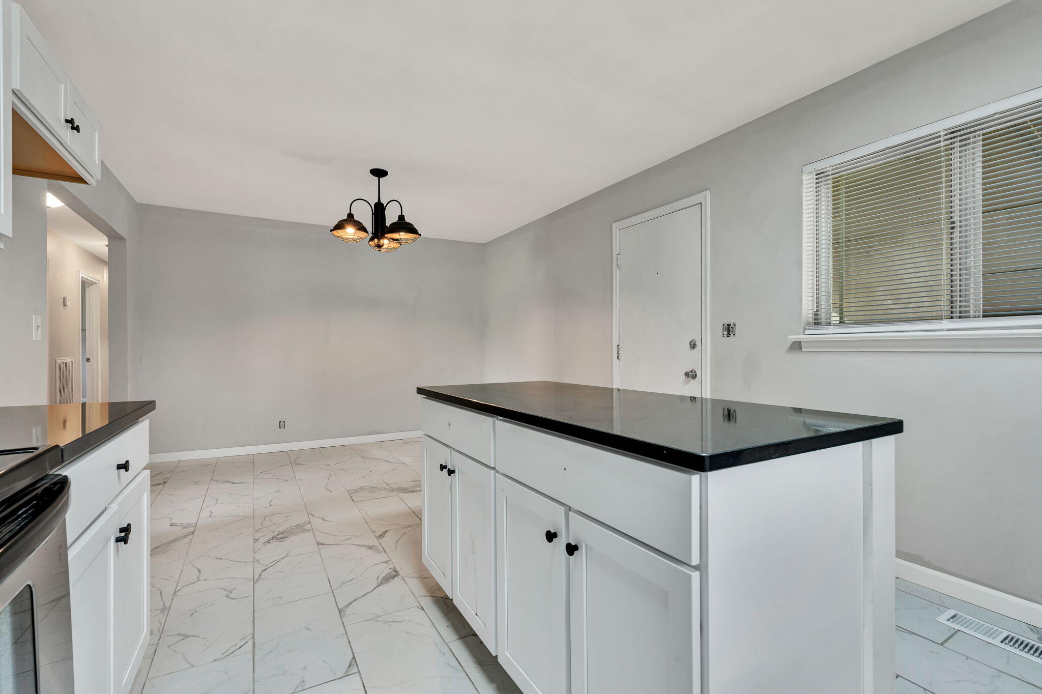 3615 Ridgeside Road