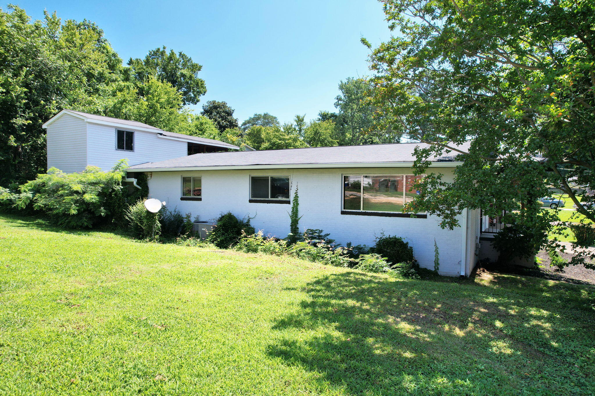 3615 Ridgeside Road