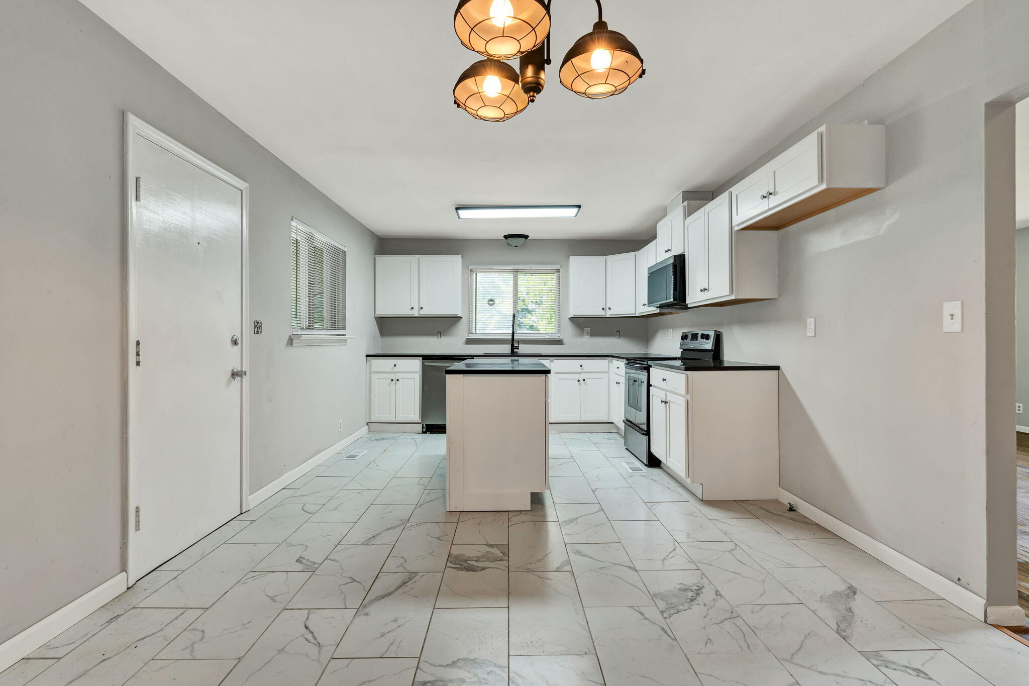 3615 Ridgeside Road