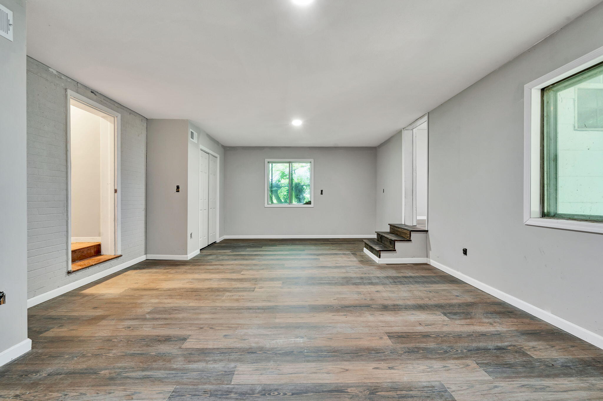 3615 Ridgeside Road