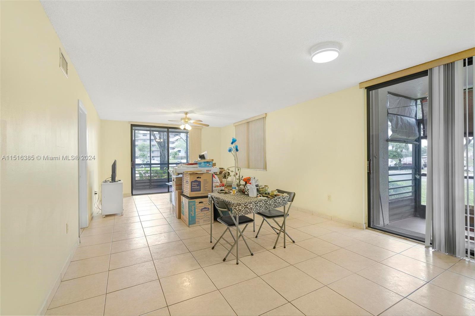 1001 Colony Point Cir Unit: 114