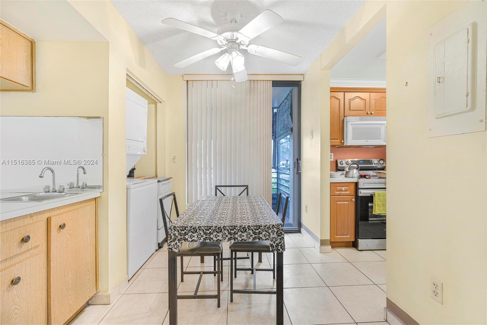 1001 Colony Point Cir Unit: 114