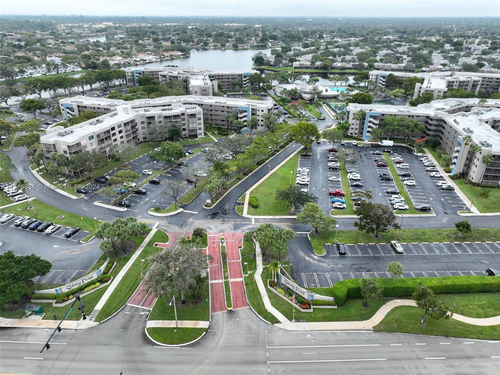 1001 Colony Point Cir Unit: 114