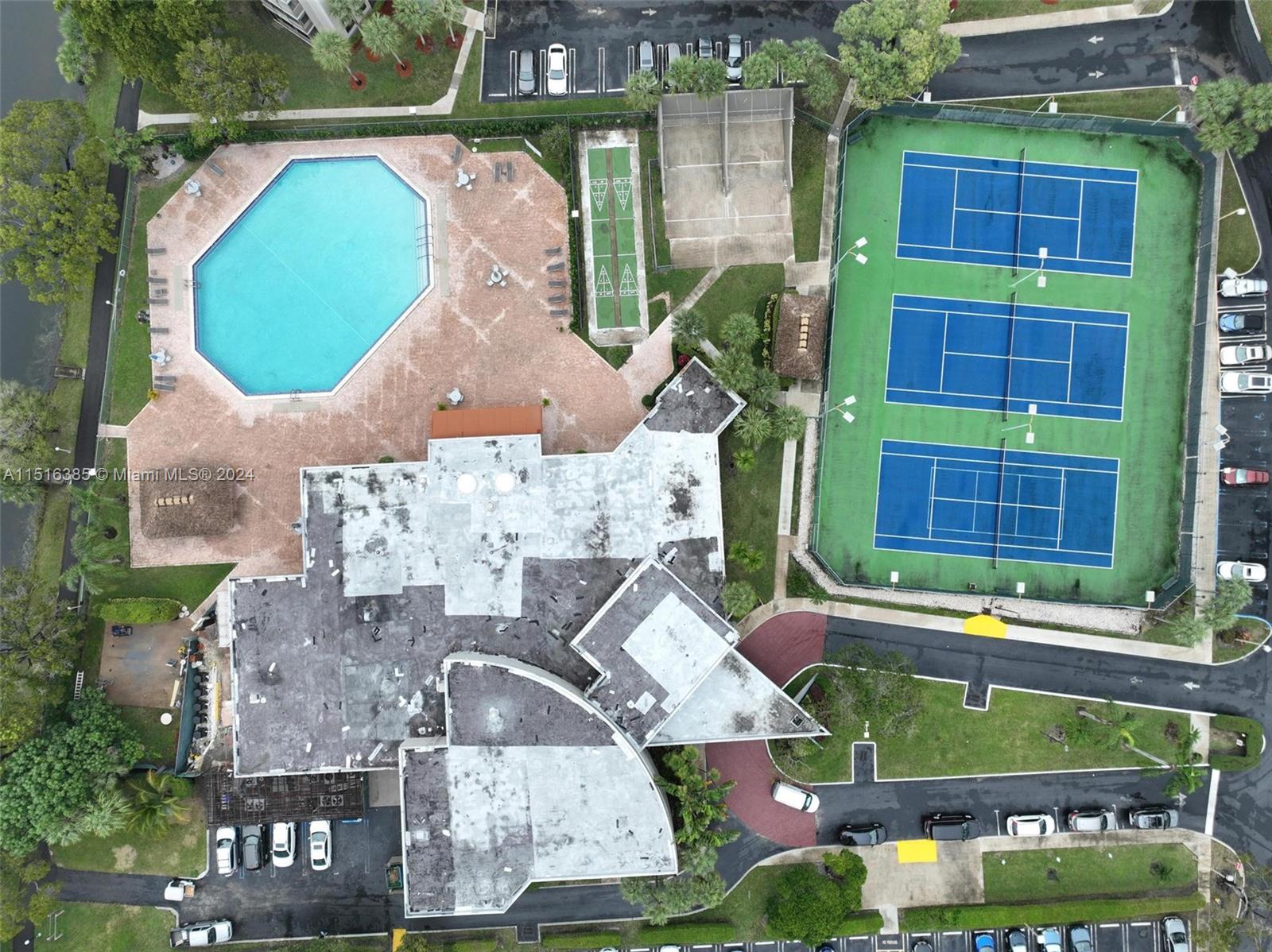 1001 Colony Point Cir Unit: 114