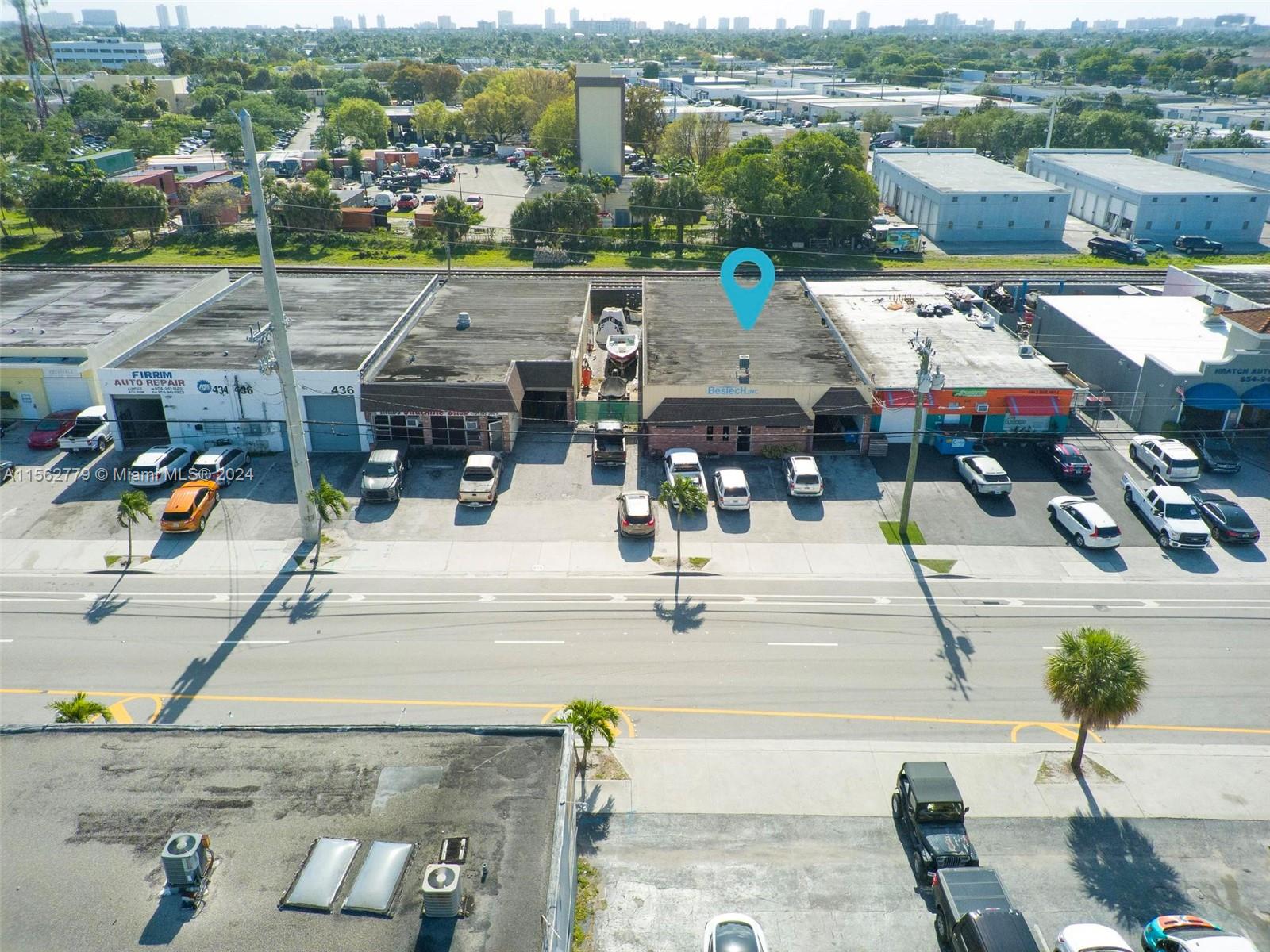 442 S Dixie Hwy E