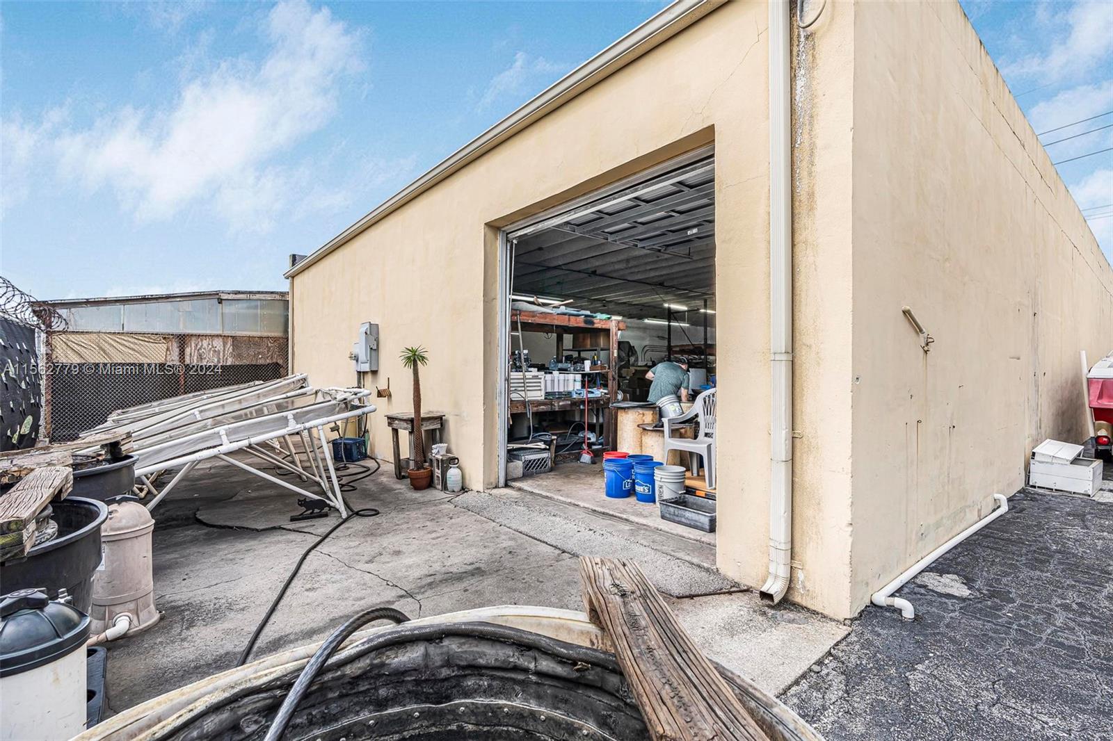 442 S Dixie Hwy E