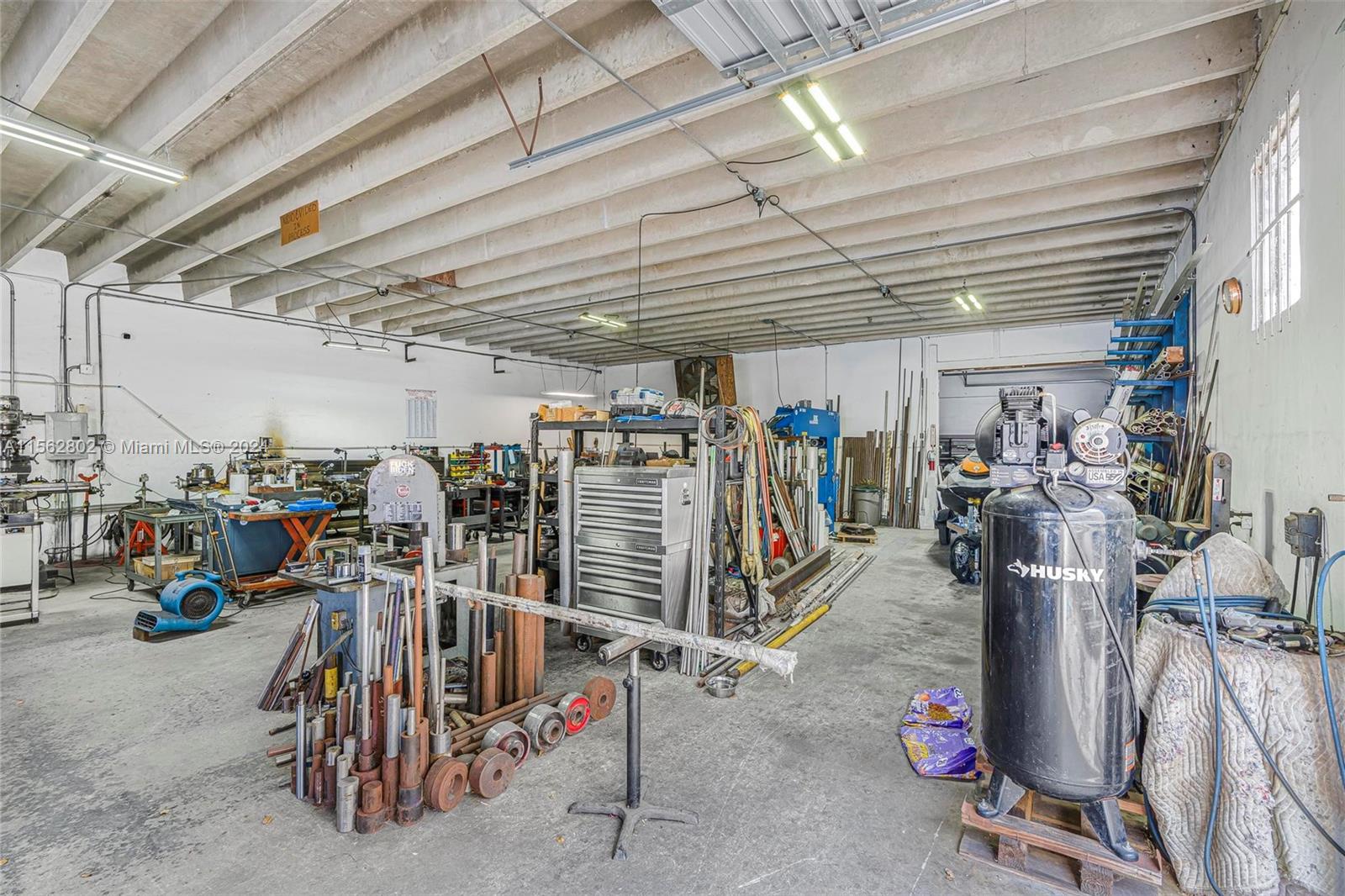 438 S Dixie Hwy E