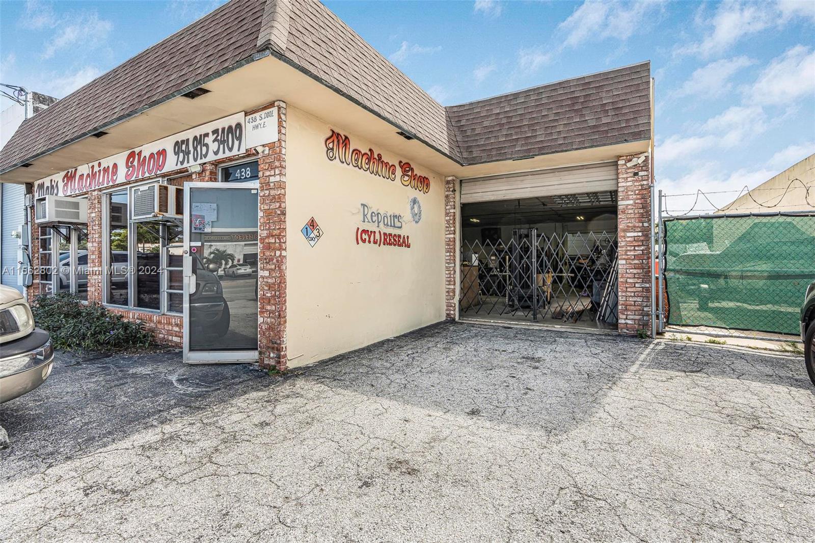 438 S Dixie Hwy E