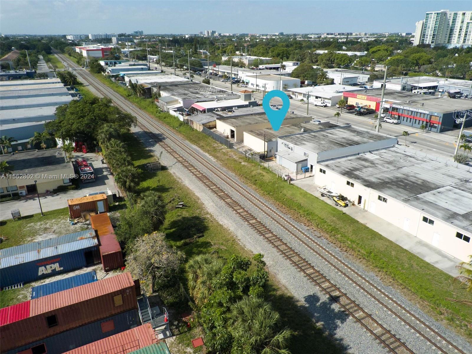 438 S Dixie Hwy E