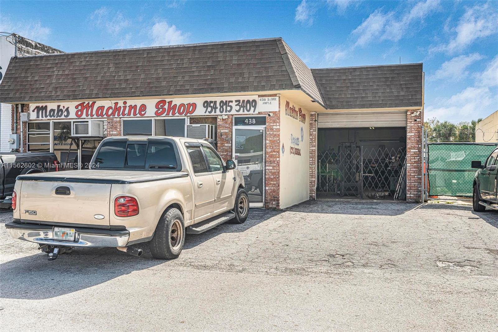 438 S Dixie Hwy E
