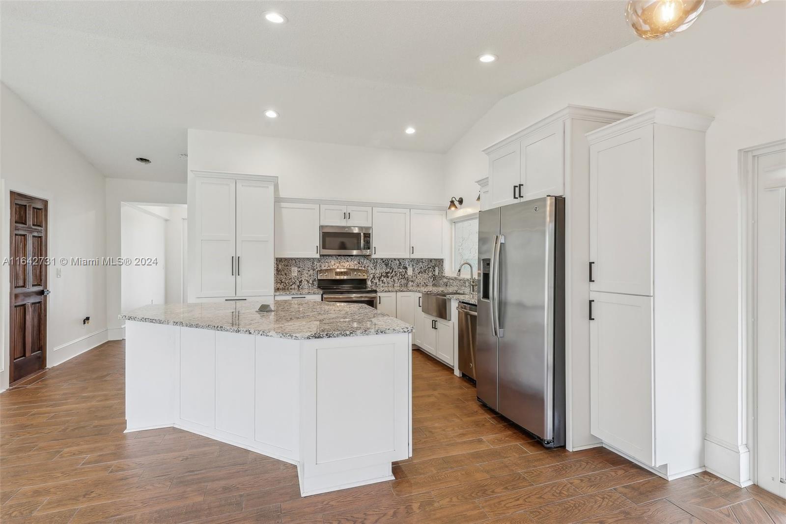 10500 Sunset Strip