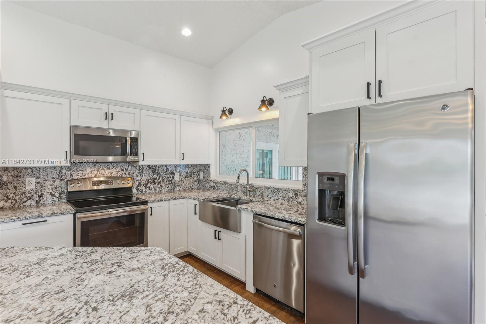 10500 Sunset Strip