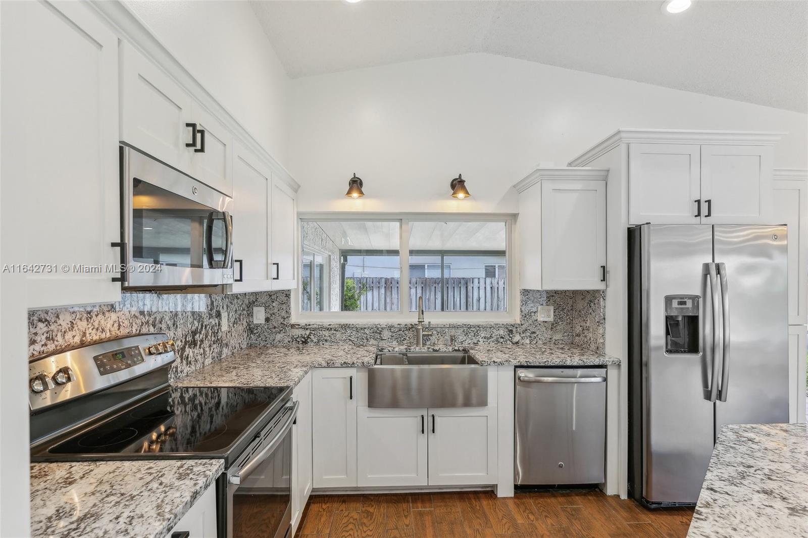 10500 Sunset Strip