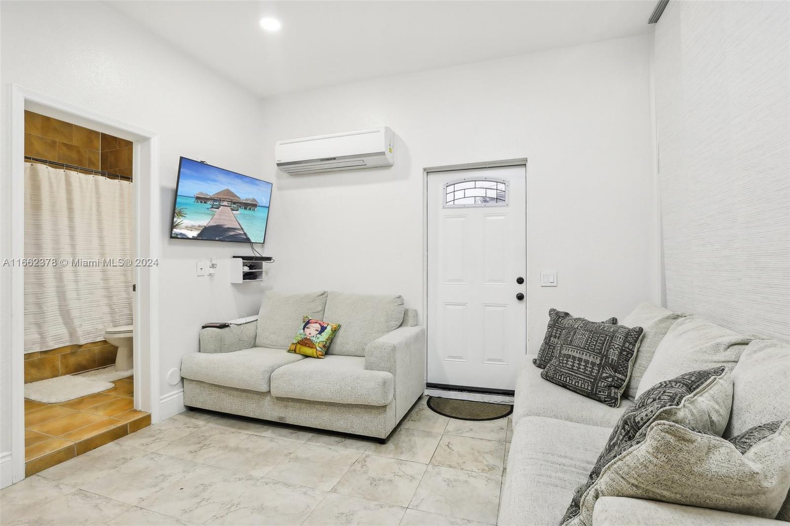 674 NW 127th Ave