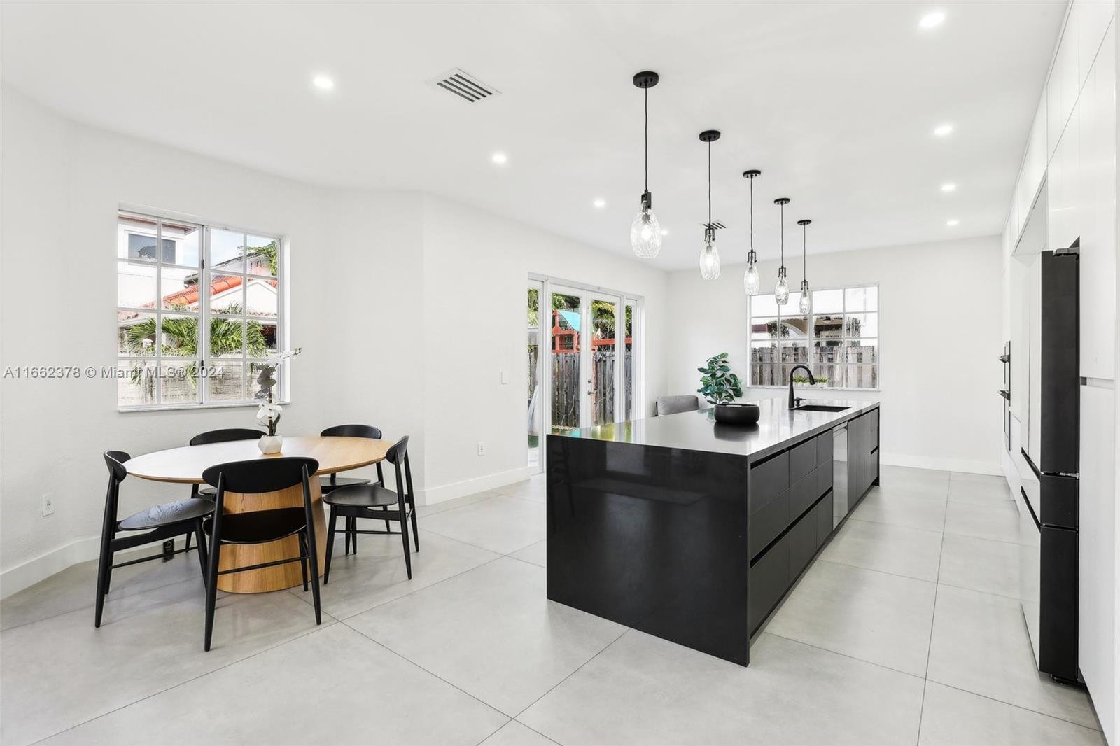 674 NW 127th Ave