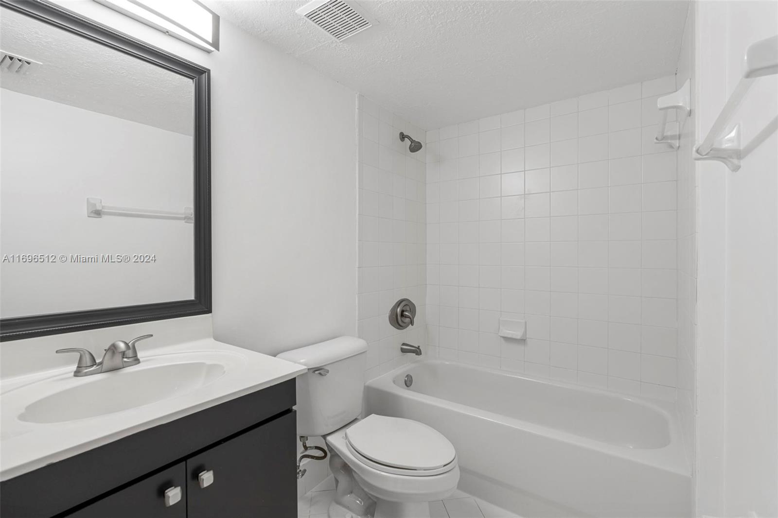 2910 SE 13th Ave # 50 Unit: 101-50
