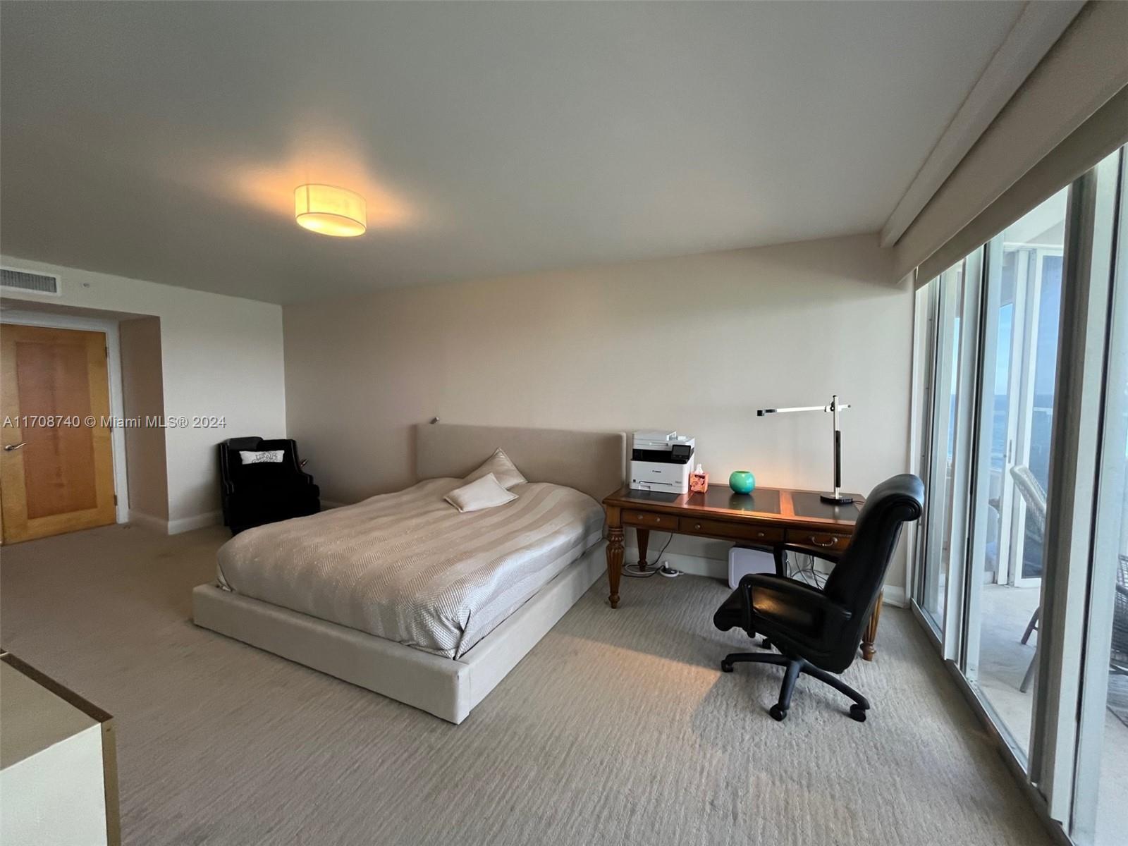 17555 Collins Ave # 1208