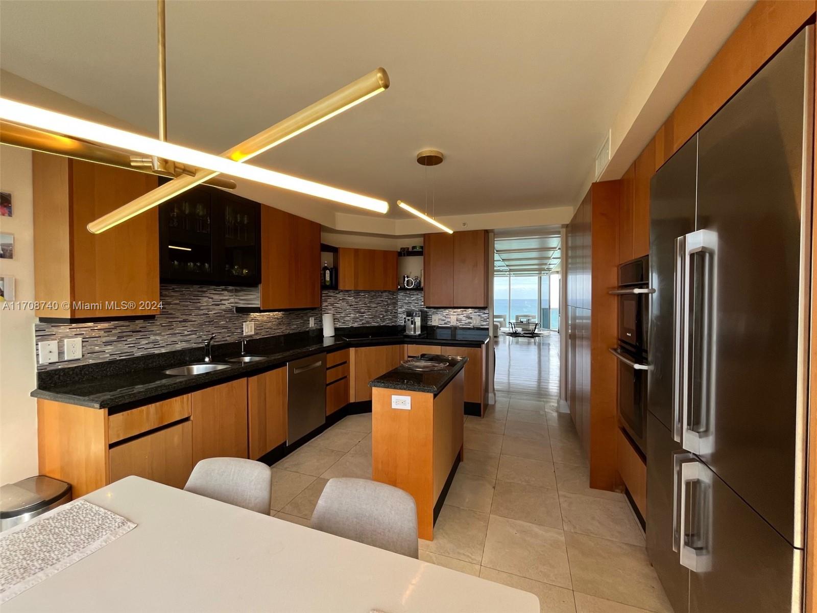 17555 Collins Ave # 1208