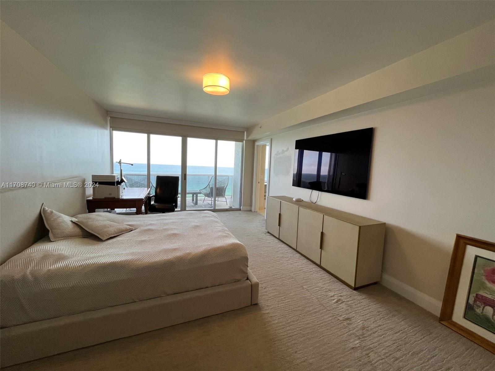 17555 Collins Ave # 1208